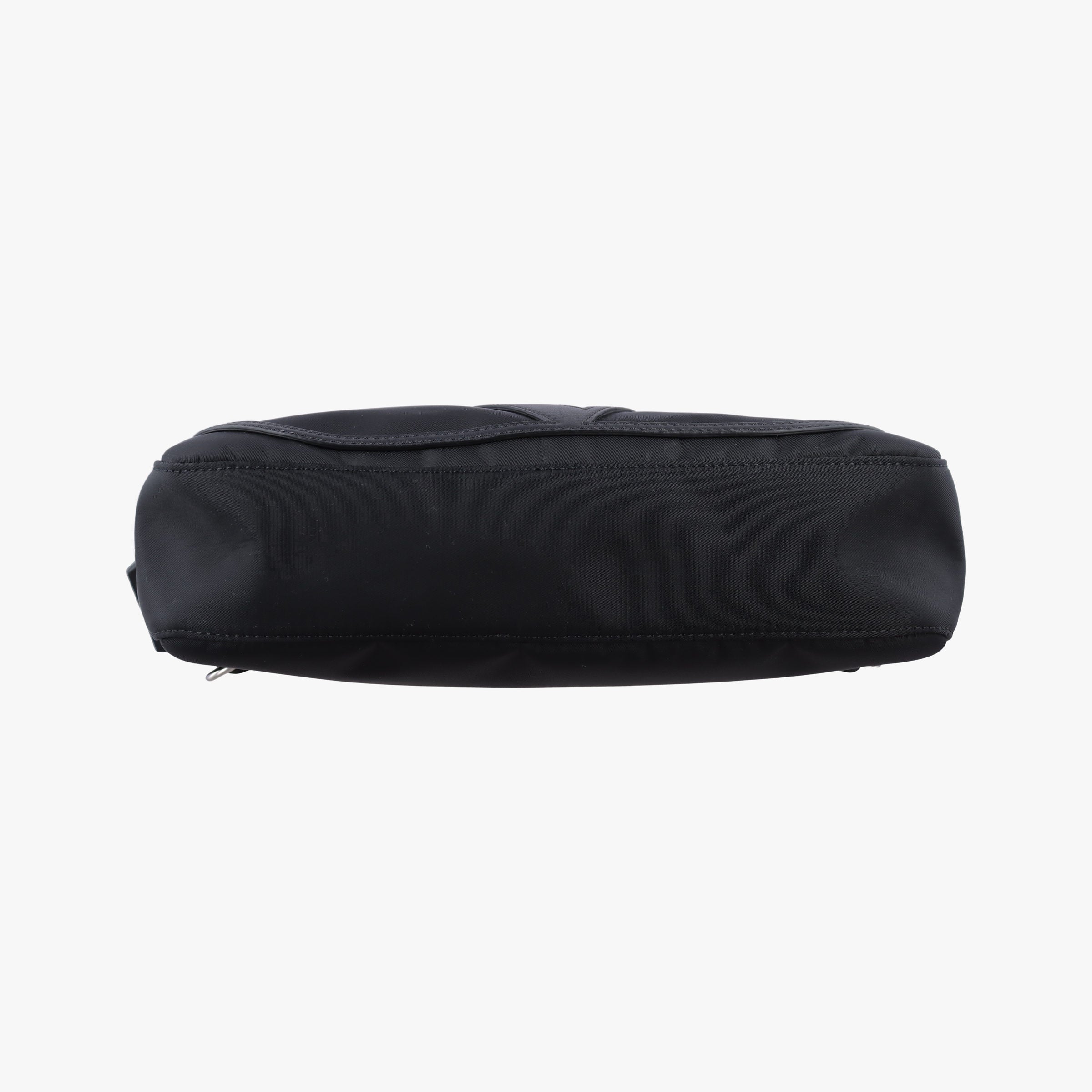 VLogo Black Nylon × Calfskin Leather Vロゴ ブラック ナイロン × カーフレザー 