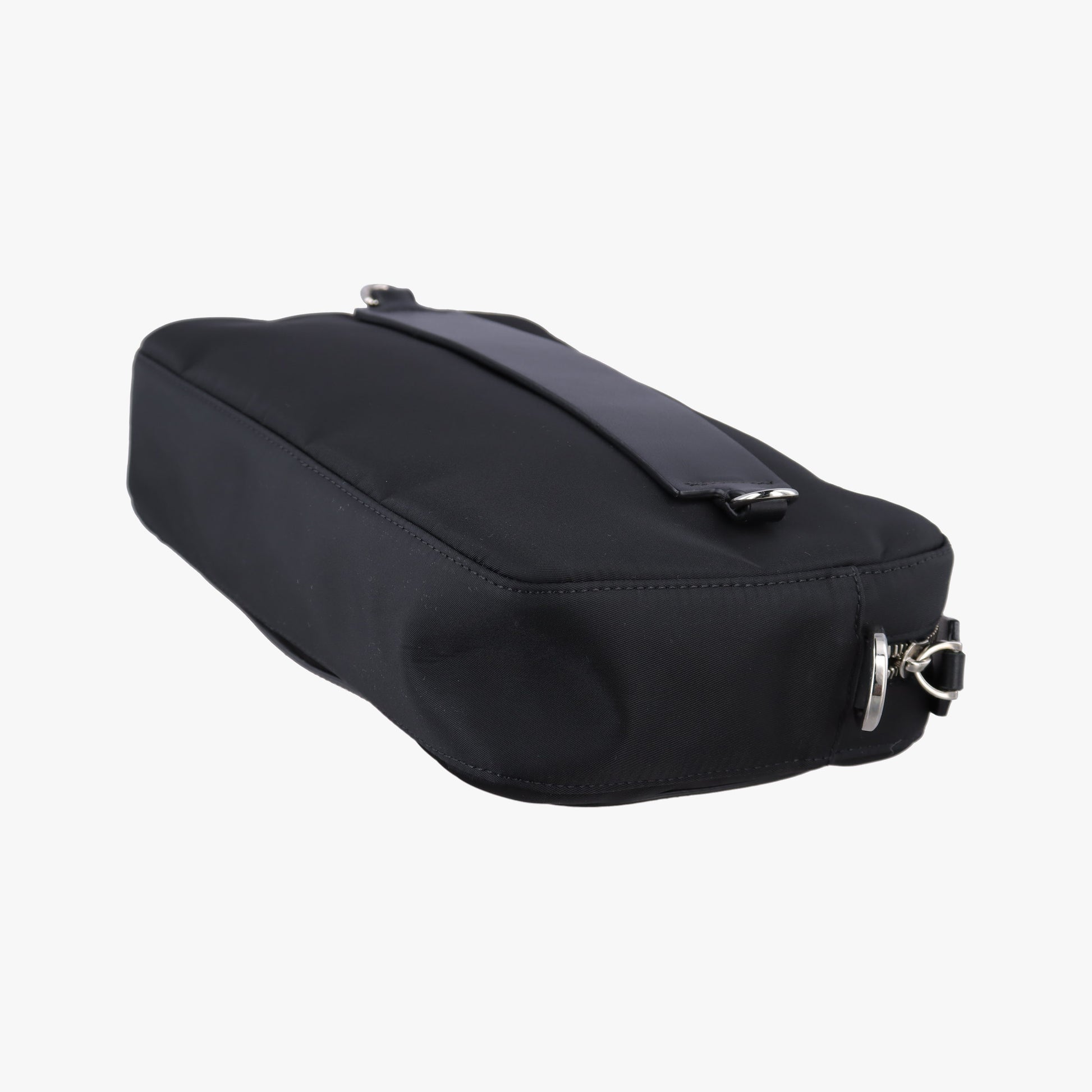 VLogo Black Nylon × Calfskin Leather Vロゴ ブラック ナイロン × カーフレザー 