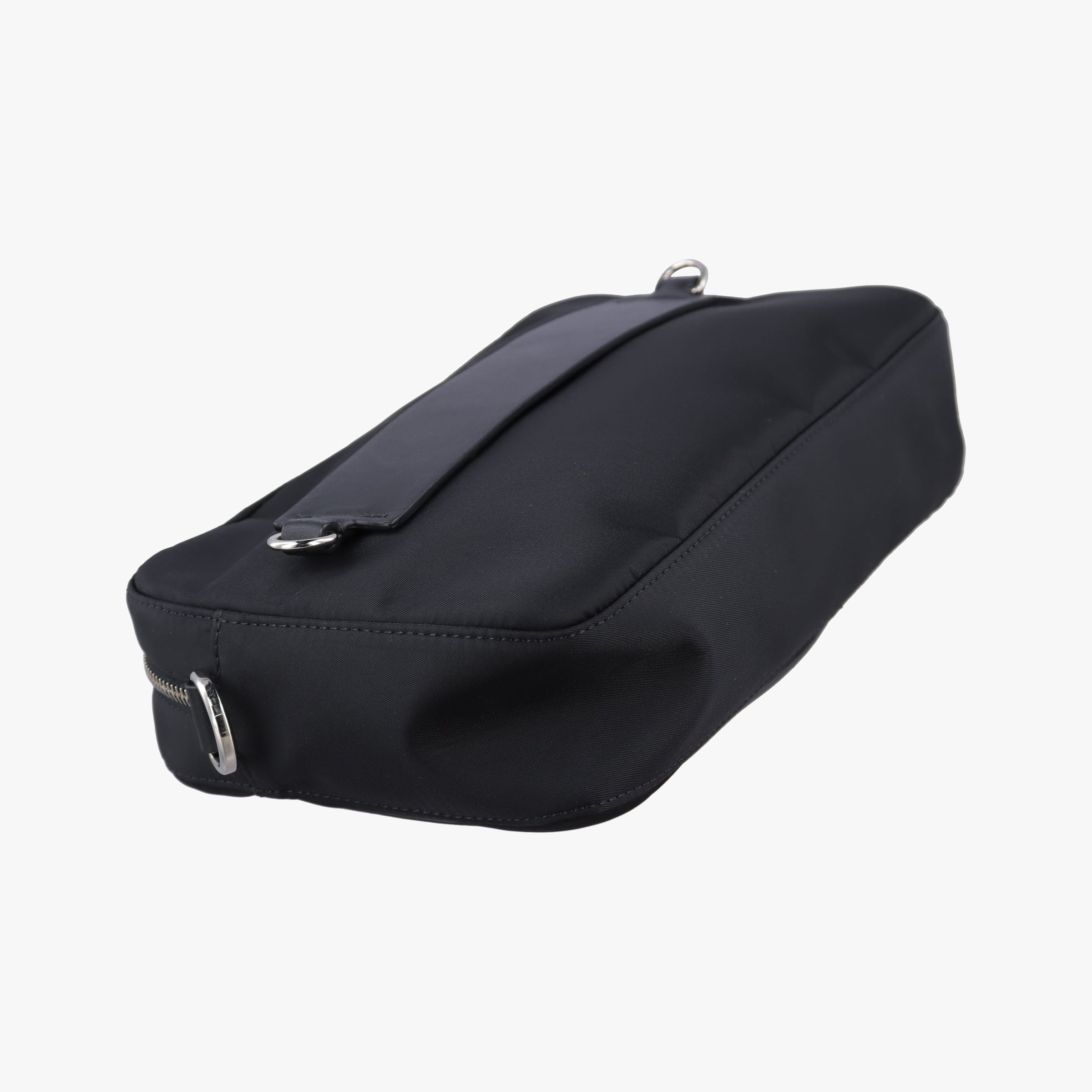 VLogo Black Nylon × Calfskin Leather Vロゴ ブラック ナイロン × カーフレザー 