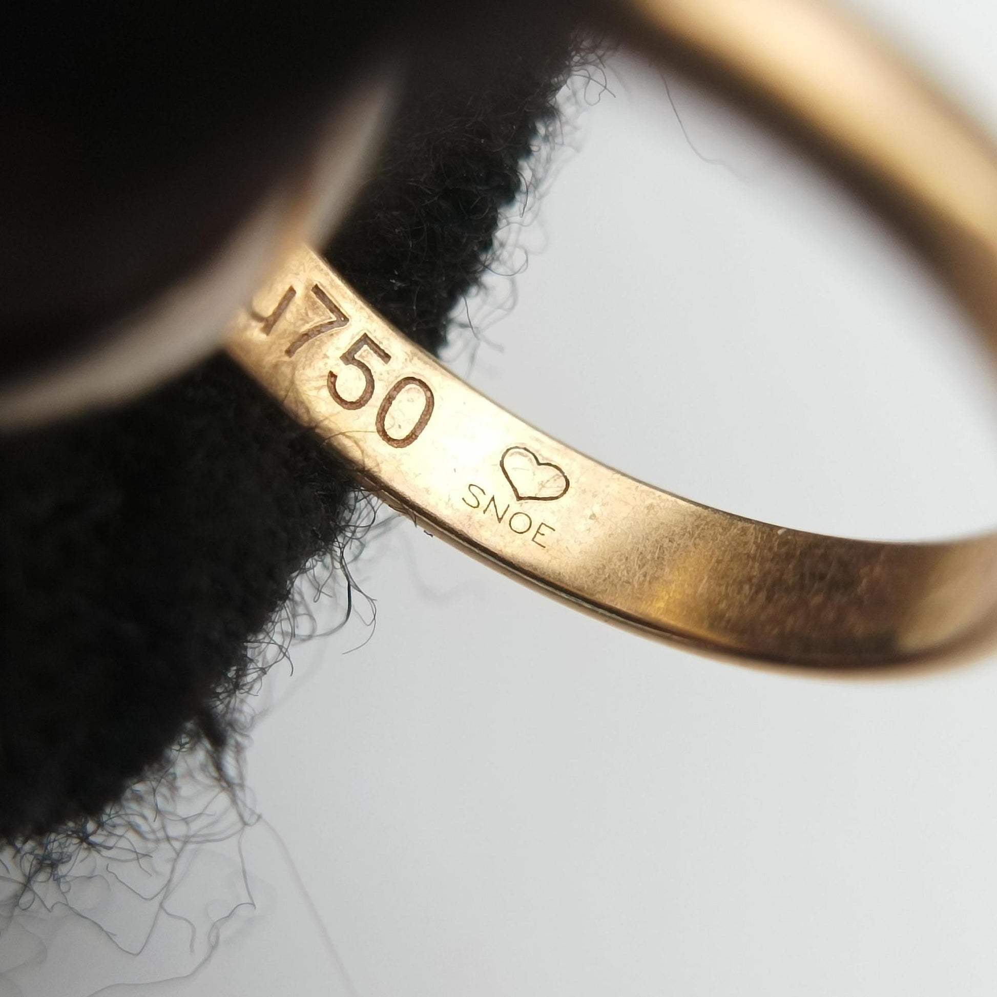 Baby Love White Gold / Yellow Gold / Rose Gold AU750 B6069000 KBL073ベビー ラブ ホワイトゴールド / イエローゴールド / ローズゴールド AU750 B6069000 KBL073