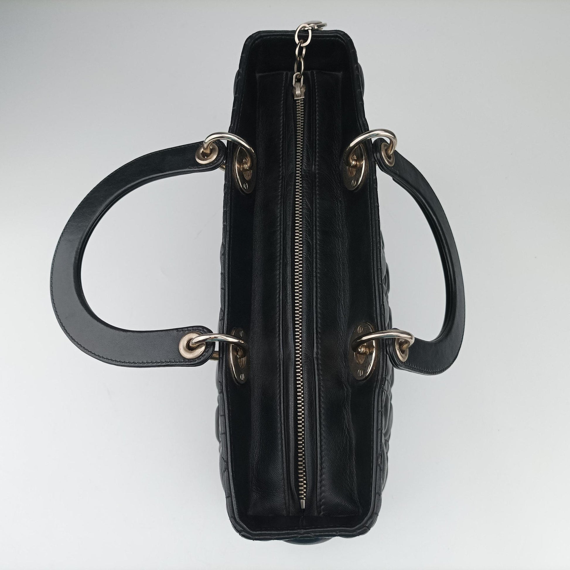 Lady Dior Black lambskin 08-MA-0132レディディオール ブラック ラムスキン 08-MA-0132