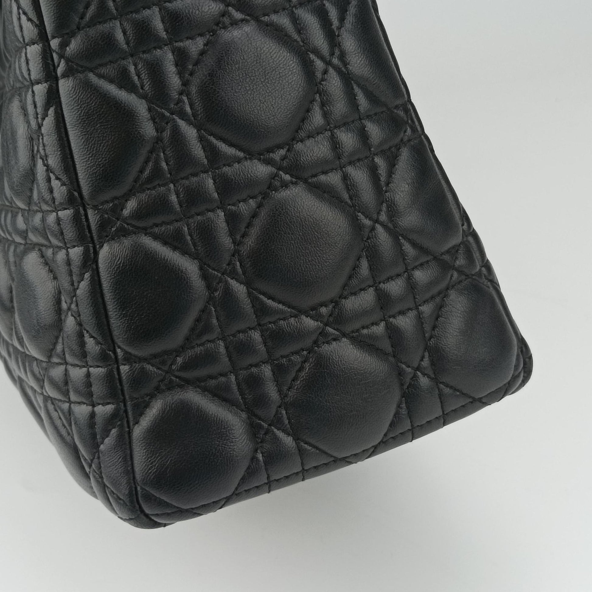 Lady Dior Black lambskin 08-MA-0132レディディオール ブラック ラムスキン 08-MA-0132