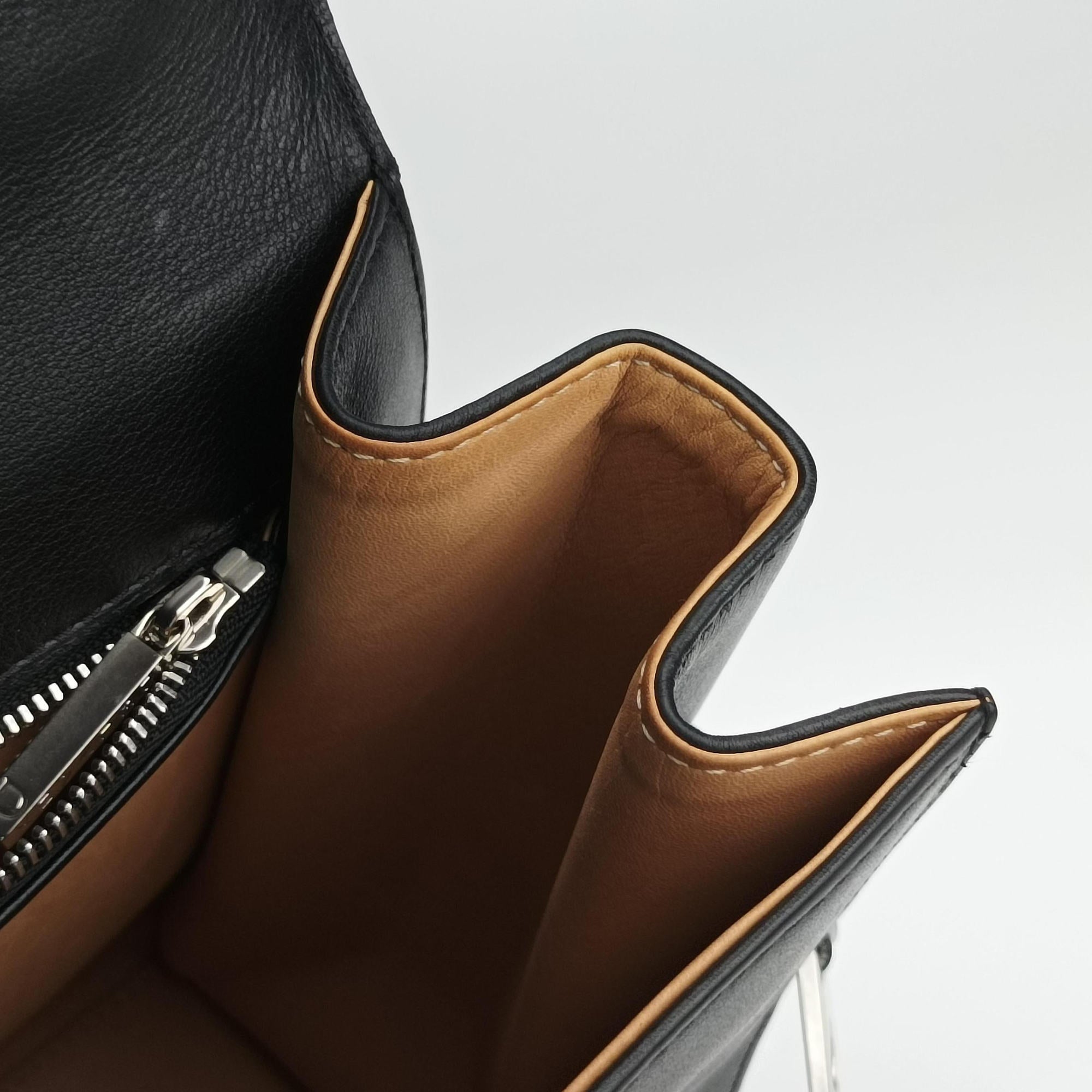 Tampete Black Leather GO4Dタンペート ブラック レザー GO4D