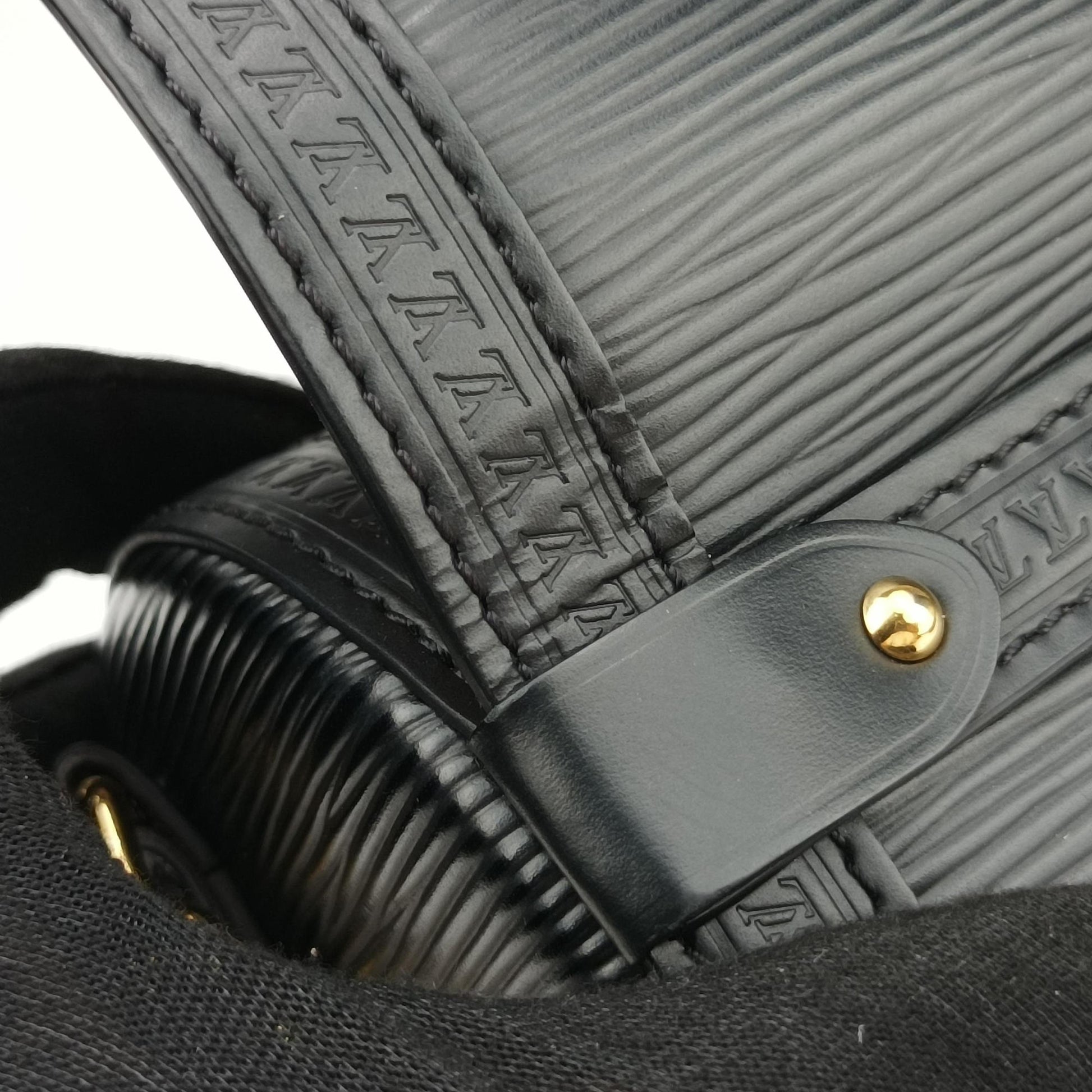 Papillon Trunk Noir Epi M58655 IC Chipパピヨン トランク ノワール エピ M58655 ICチップ