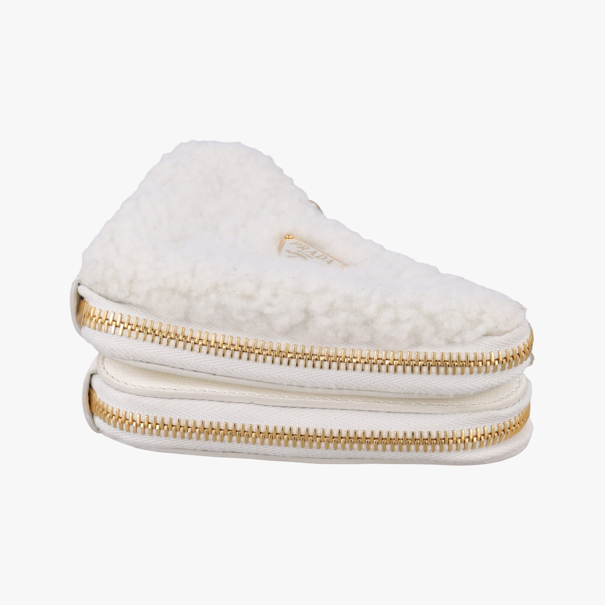 Triangle White Fur×SAFFIANO Leather 1NR015 62トライアングル ホワイト ファー×サフィアーノレザー 1NR015 62