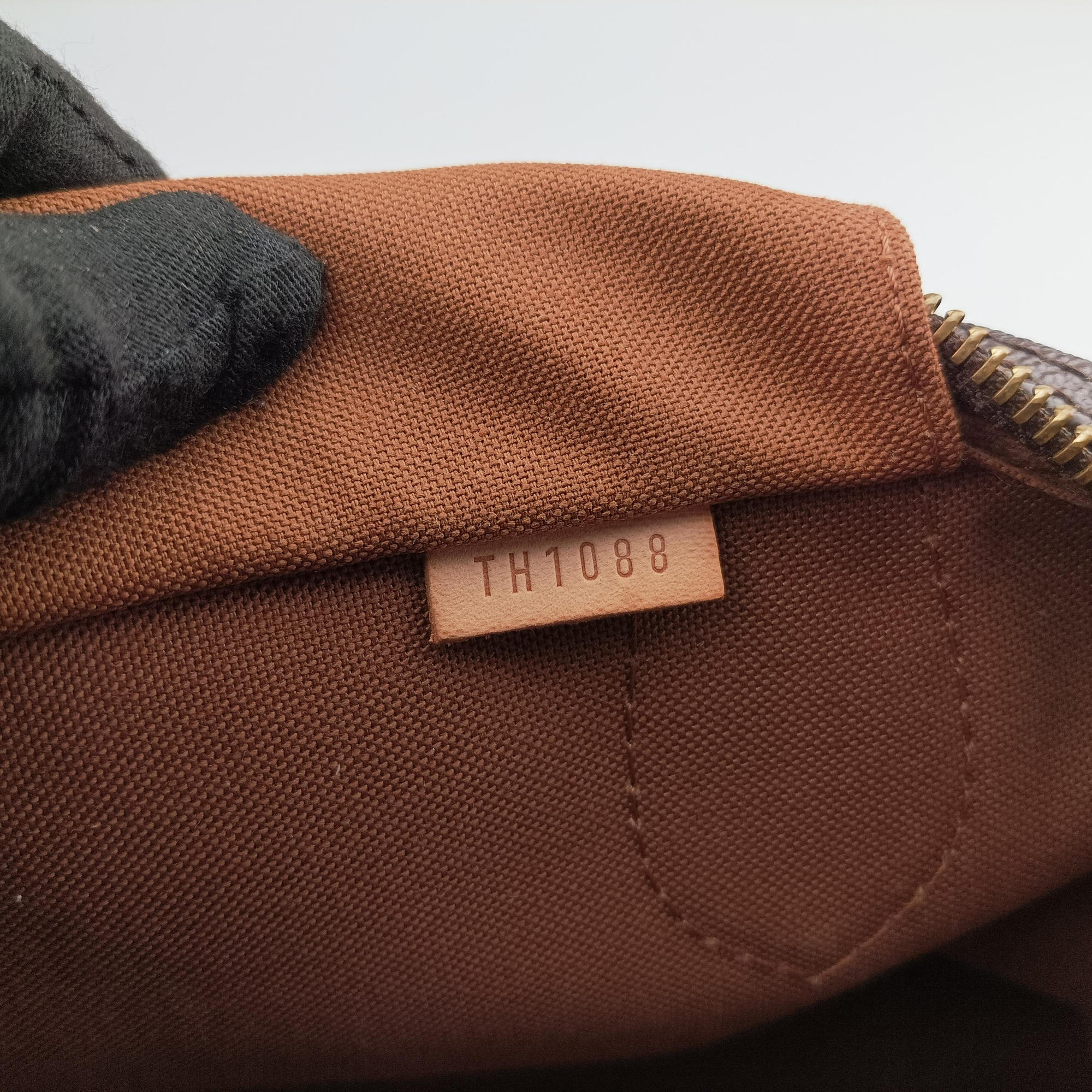 MONTORGUEI PM brown Monogram Canvas M95565 TH1088モントルグイユPM モノグラム/ブラウン モノグラムキャンバス M95565 TH1088