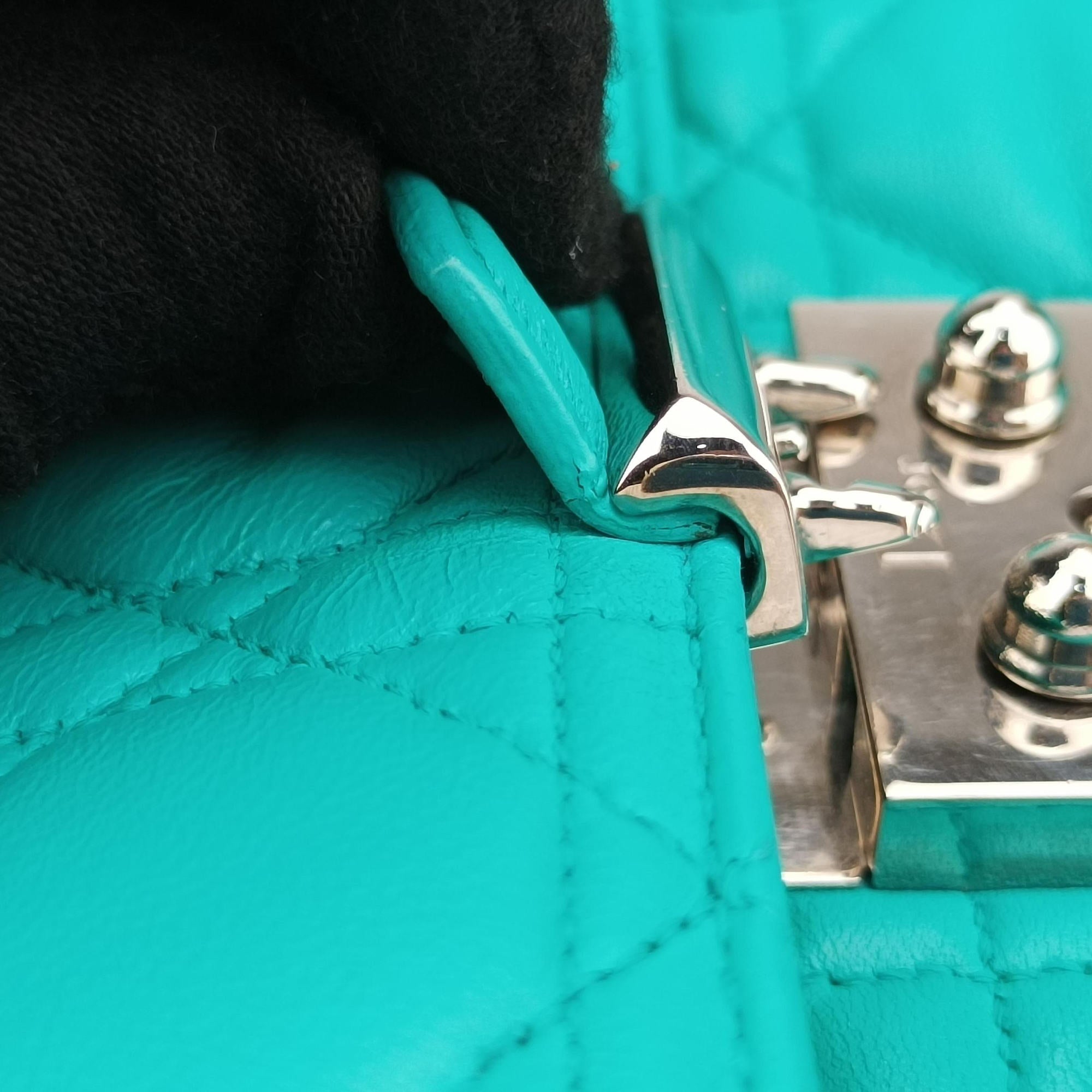 Miss Dior Canage New Lock Blue lambskin 12-MA-0114ミスディオール カナージュ ニューロック ブルー ラムスキン 12-MA-0114