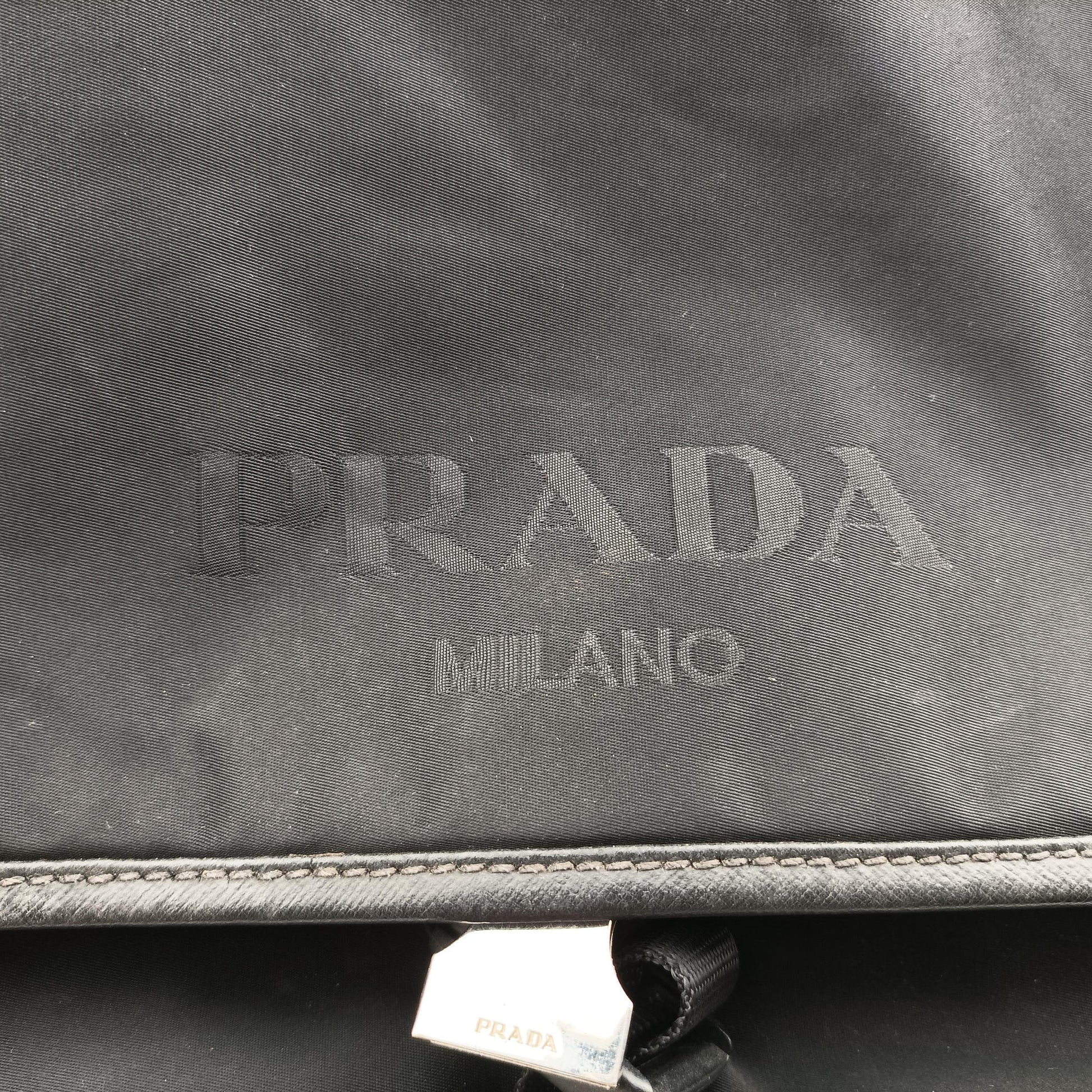 Vela Messenger Bag Black Nylon V166 204ヴェラ メッセンジャーバッグ ブラック ナイロン V166 204
