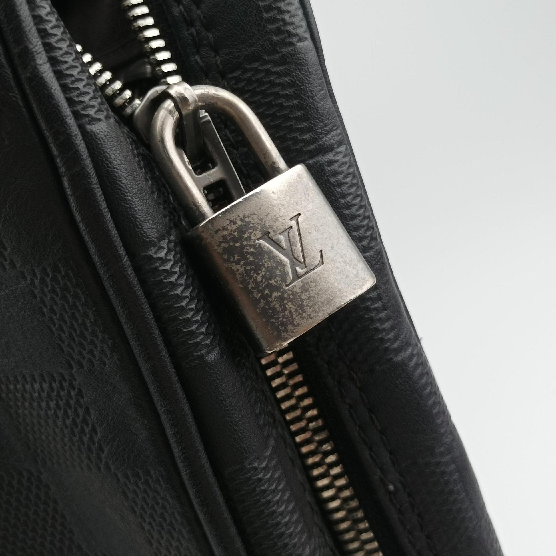 Porte-Document Voyage onyx Damier Infini N41146 CA2154PDV ポルトドキュマン ヴォワヤージュ オニキス ダミエアンフィニ N41146 CA2154