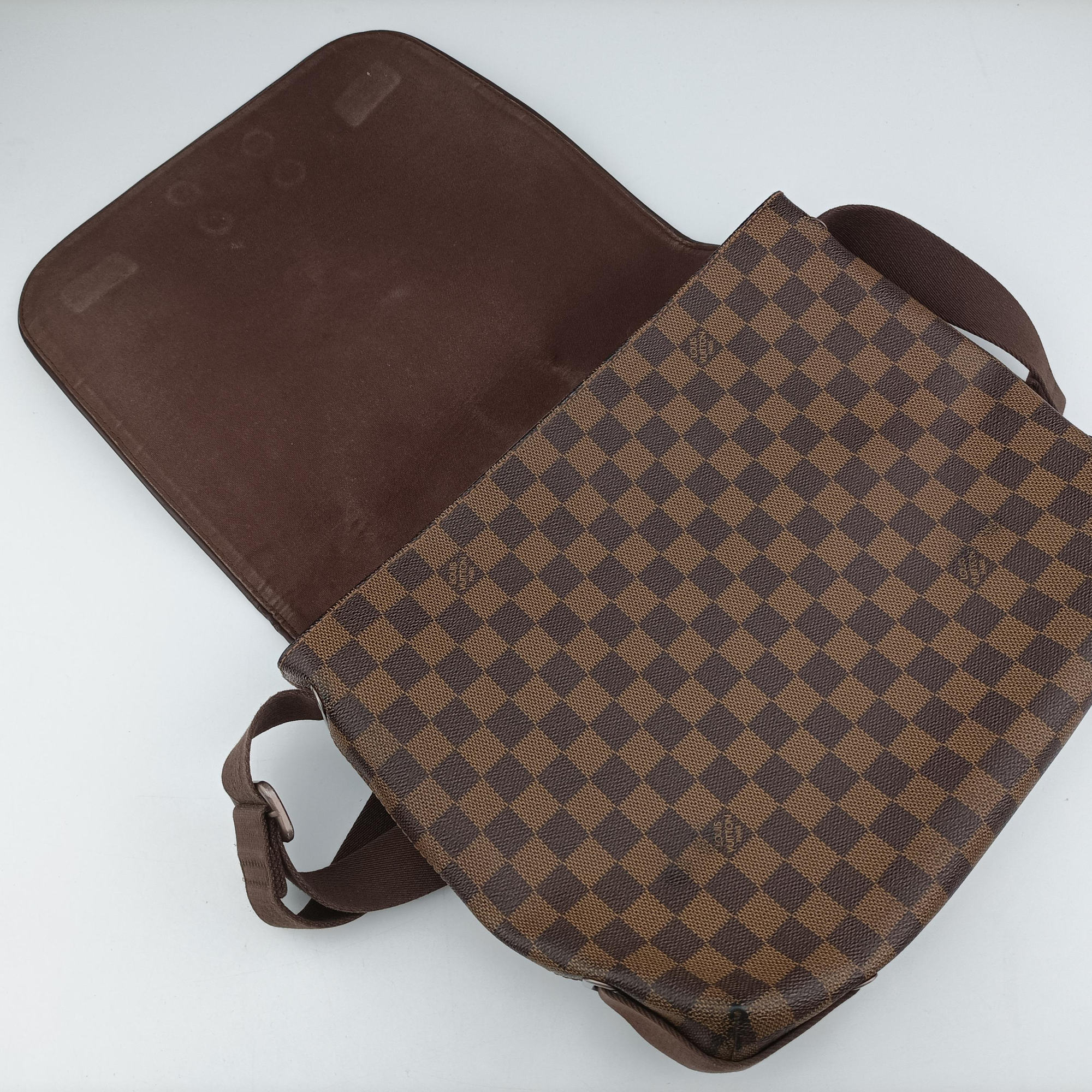 BROOKLYN MM EBENE Damier Canvas N51211 SR2069ブルックリンMM エベヌ ダミエキャンバス N51211 SR2069