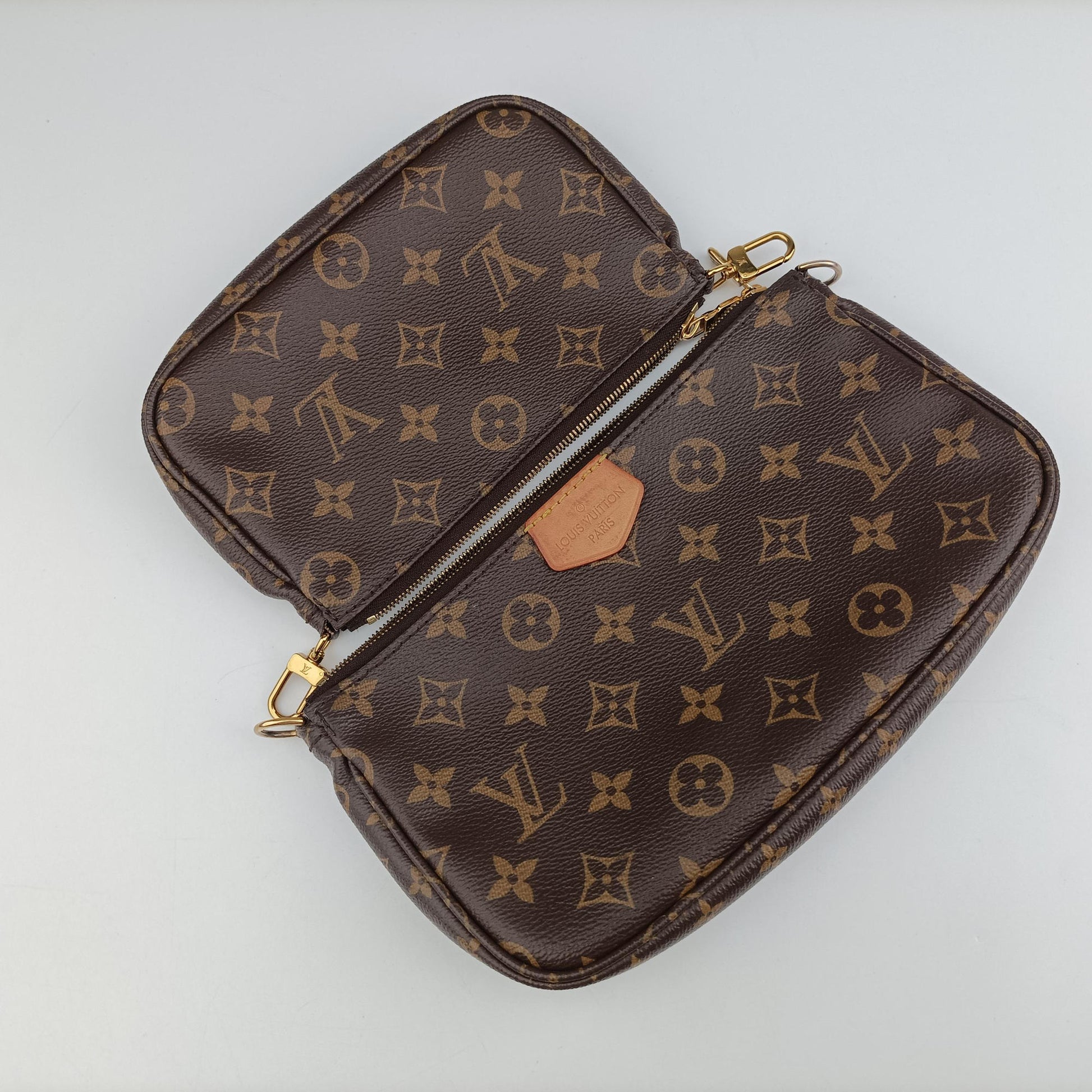 MULTI POCHETTE ACCESSOIRES MARRON×ROSE CLAIRE Monogram Canvas M44840 SP4290ミュルティポシェットアクセソワール マロン×ローズ クレール モノグラムキャンバス M44840 SP4290