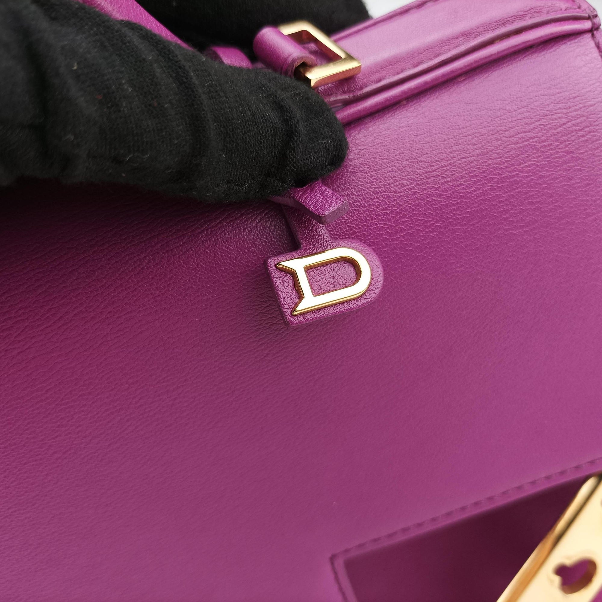 Tampete Orchid Leather タンペート オーキッド レザー 