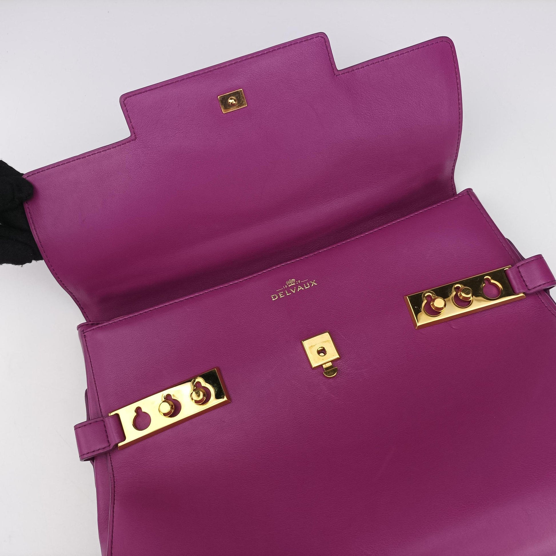 Tampete Orchid Leather タンペート オーキッド レザー 