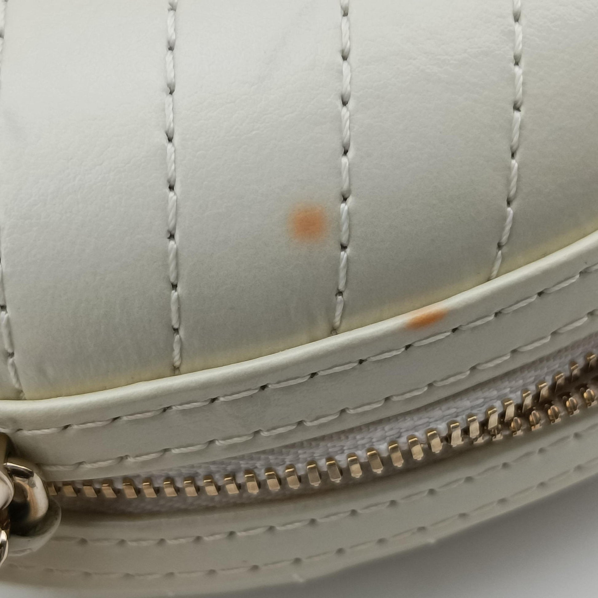 LA PAUSA Shiny Chevron Oval Tassel White Leather AS0204 26943915ラパウザ Vステッチ フリンジ ホワイト レザー AS0204 26943915