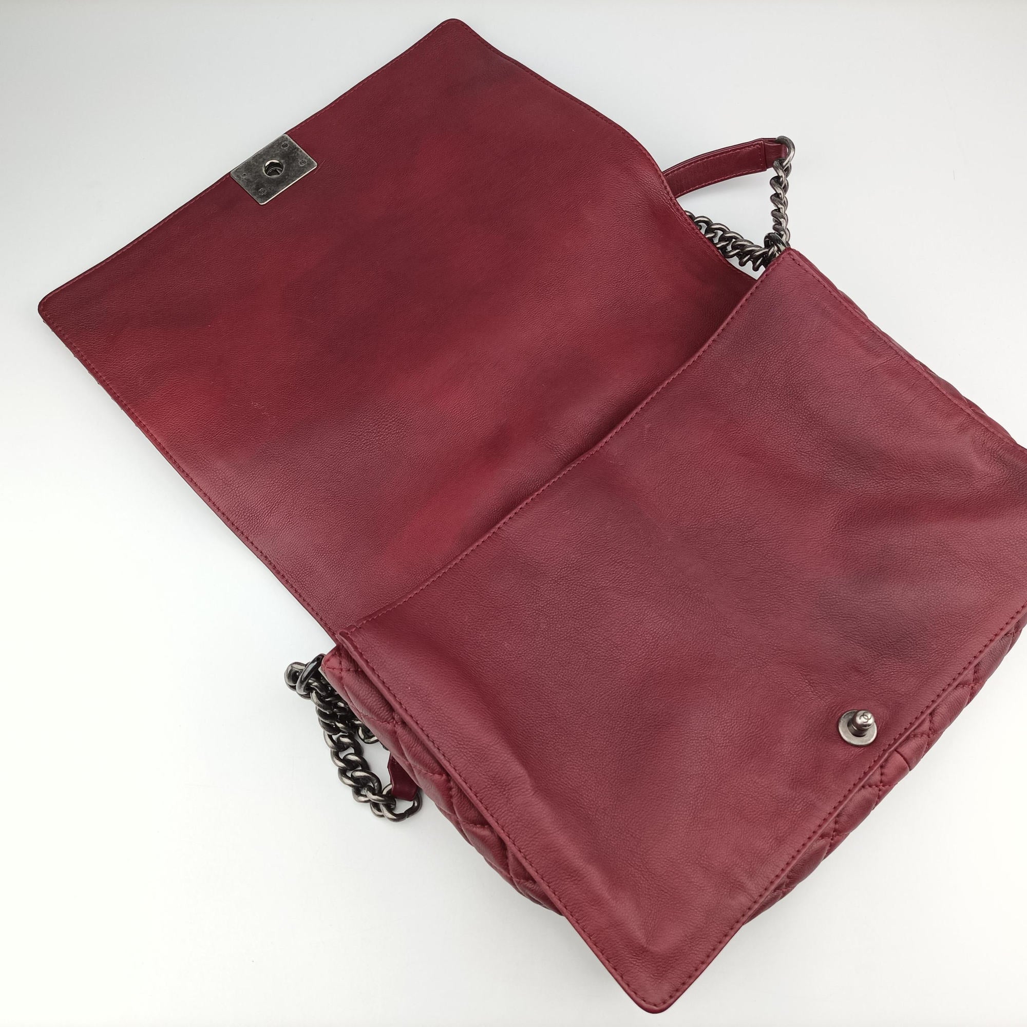 BOY CHANEL Red Leather A67947 18848566ボーイシャネル レッド レザー A67947 18848566