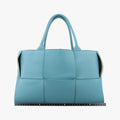 THE ARCO Tote Blue lambskin B09060949Eミディアム ザ アルコ トート ブルー ラムスキン B09060949E