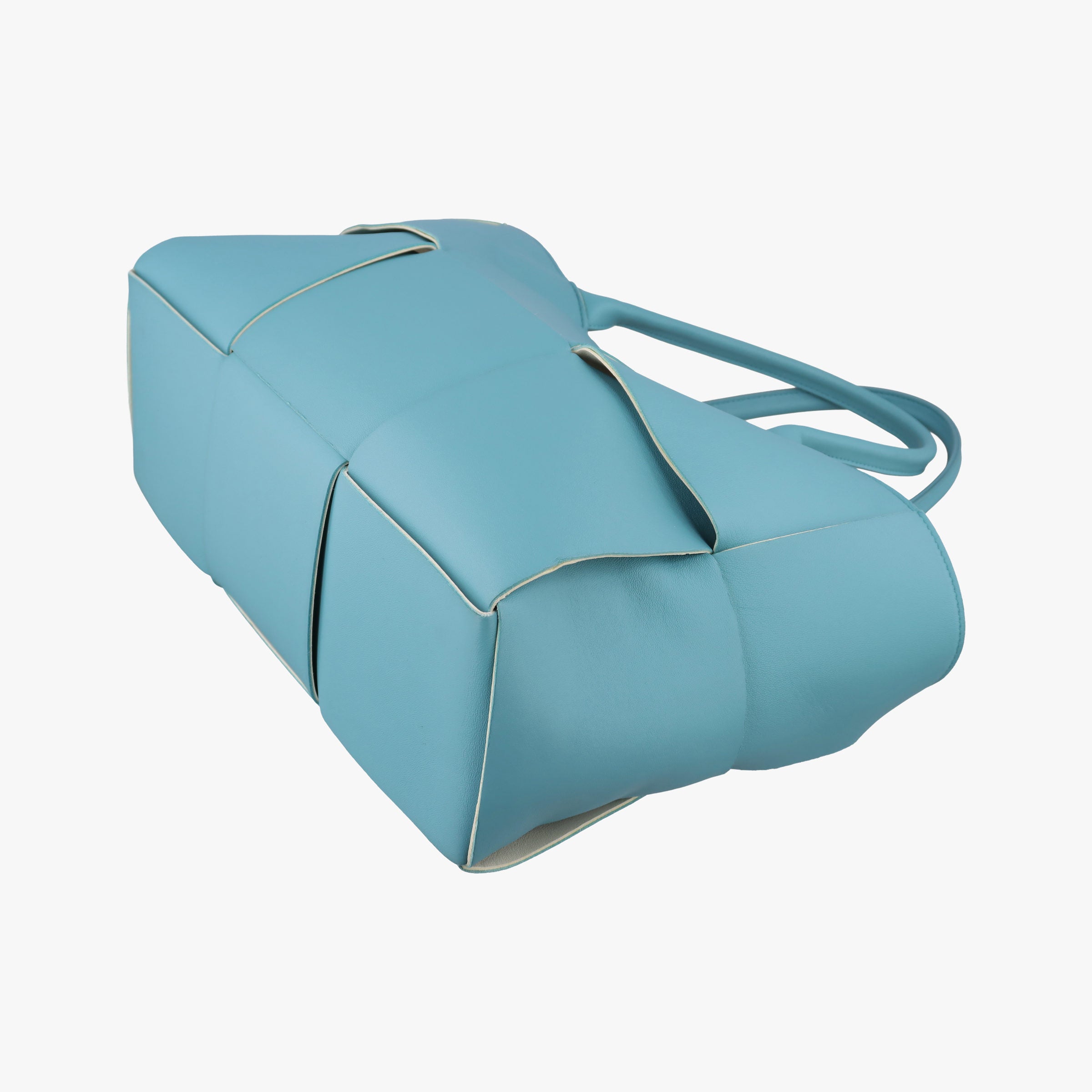 THE ARCO Tote Blue lambskin B09060949Eミディアム ザ アルコ トート ブルー ラムスキン B09060949E