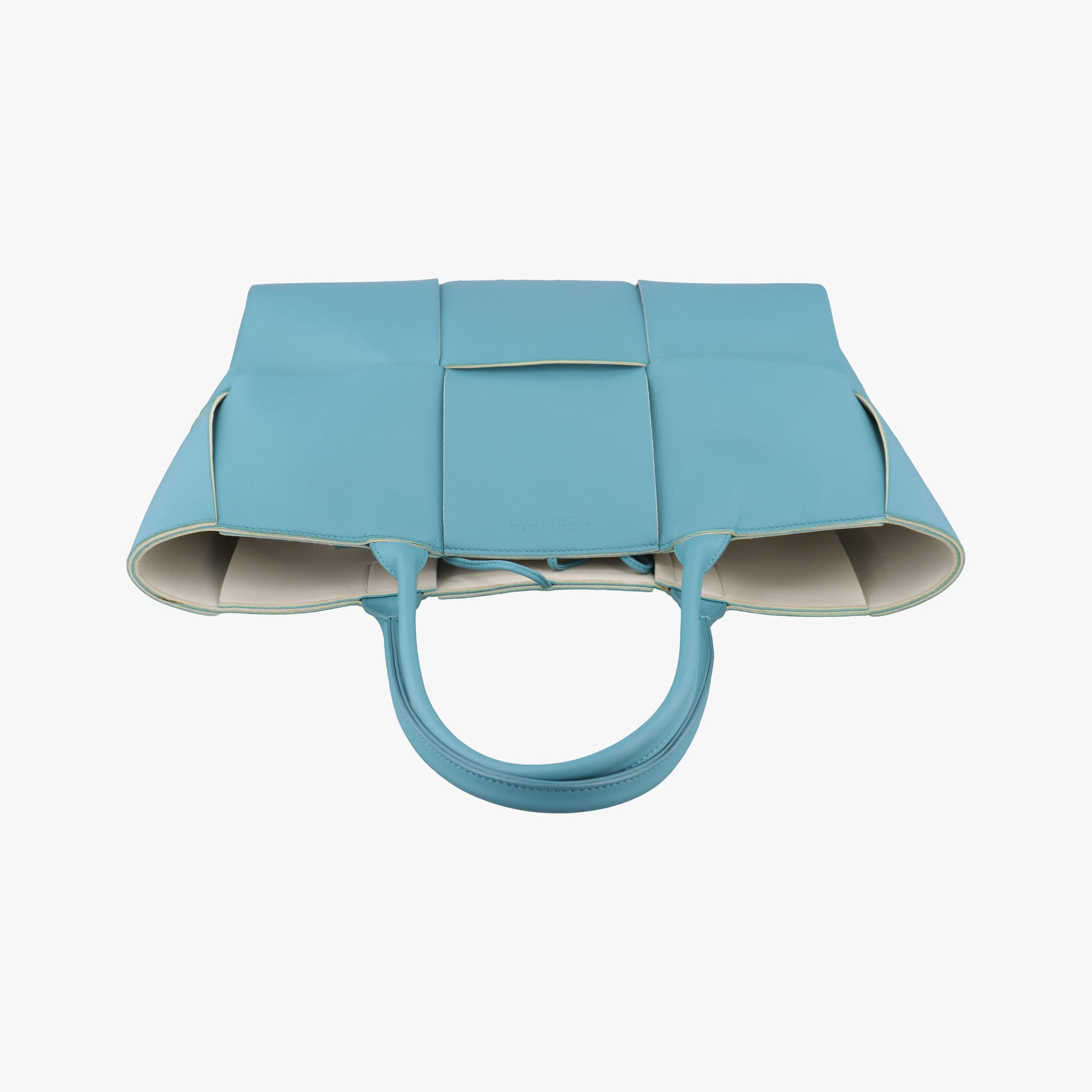 THE ARCO Tote Blue lambskin B09060949Eミディアム ザ アルコ トート ブルー ラムスキン B09060949E