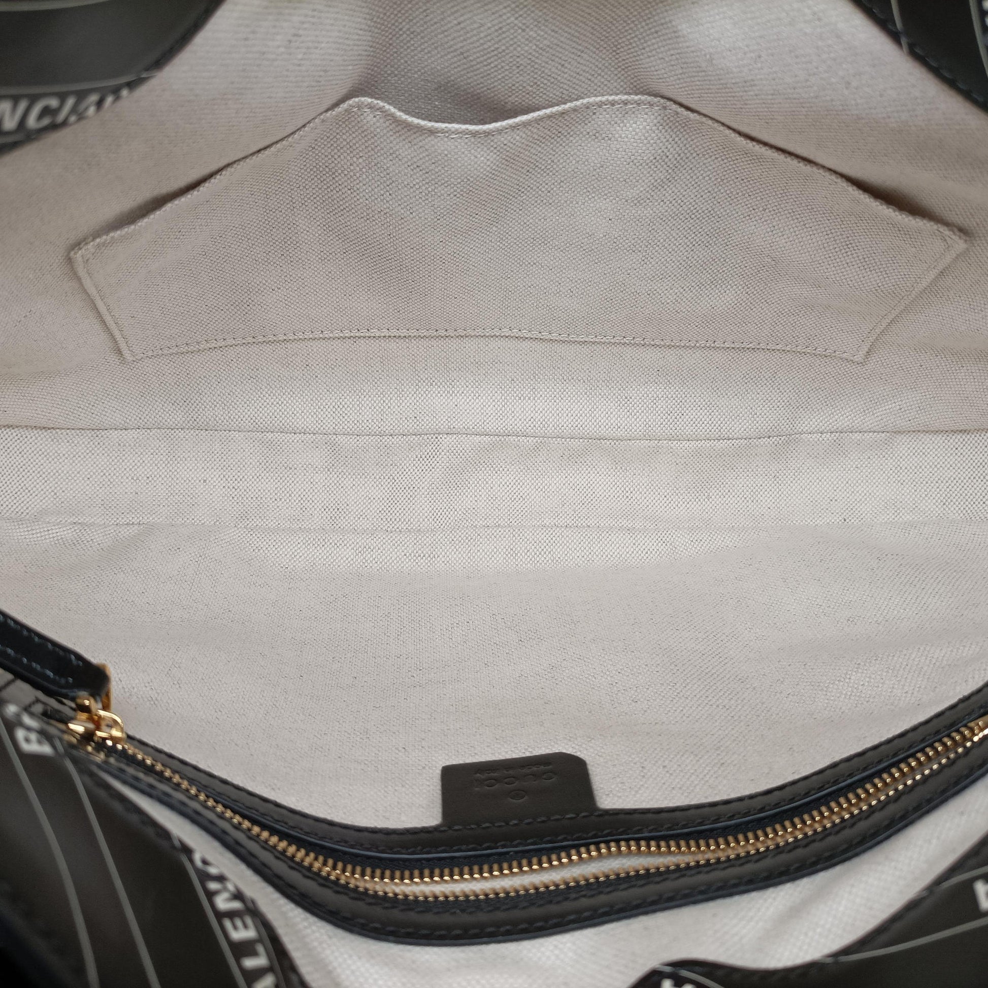 Gucci x Balenciaga The Hacker Project Jackie 1961 Black Leather 636712 B036488035グッチ × バレンシアガ ザ ハッカー プロジェクト ジャッキー 1961  ブラック レザー 636712 B036488035