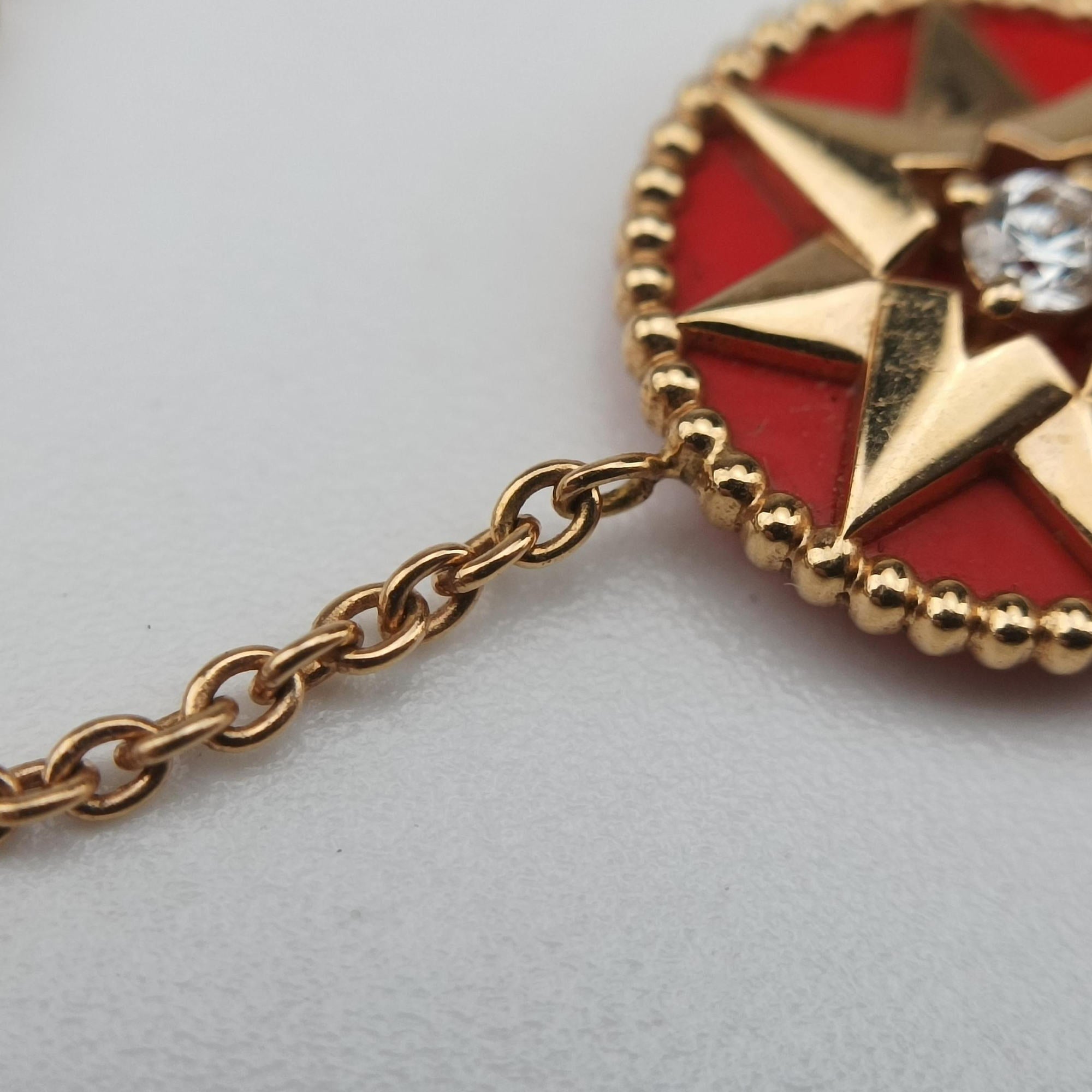 Rose des Vents medallion　 Red×golden AU750 125367ローズデヴァン メダリオン レッド×ゴールド AU750 125367