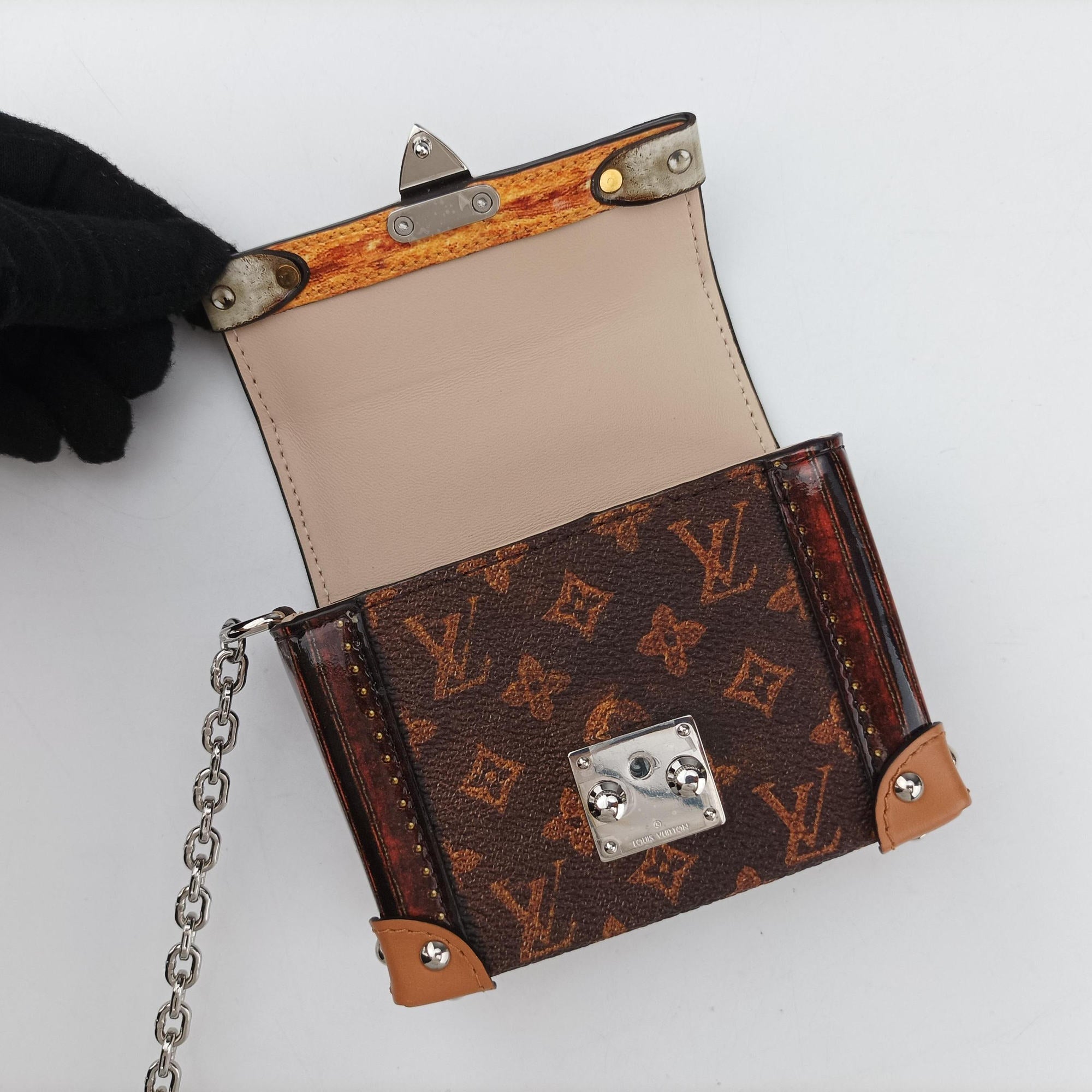 Essential Trunk brown×multi Monogram Canvas áVernis M63779 GI2158エッセンシャル トランク チャーム モノグラム/ブラウン×マルチ モノグラムキャンバス×ヴェルニ M63779 GI2158
