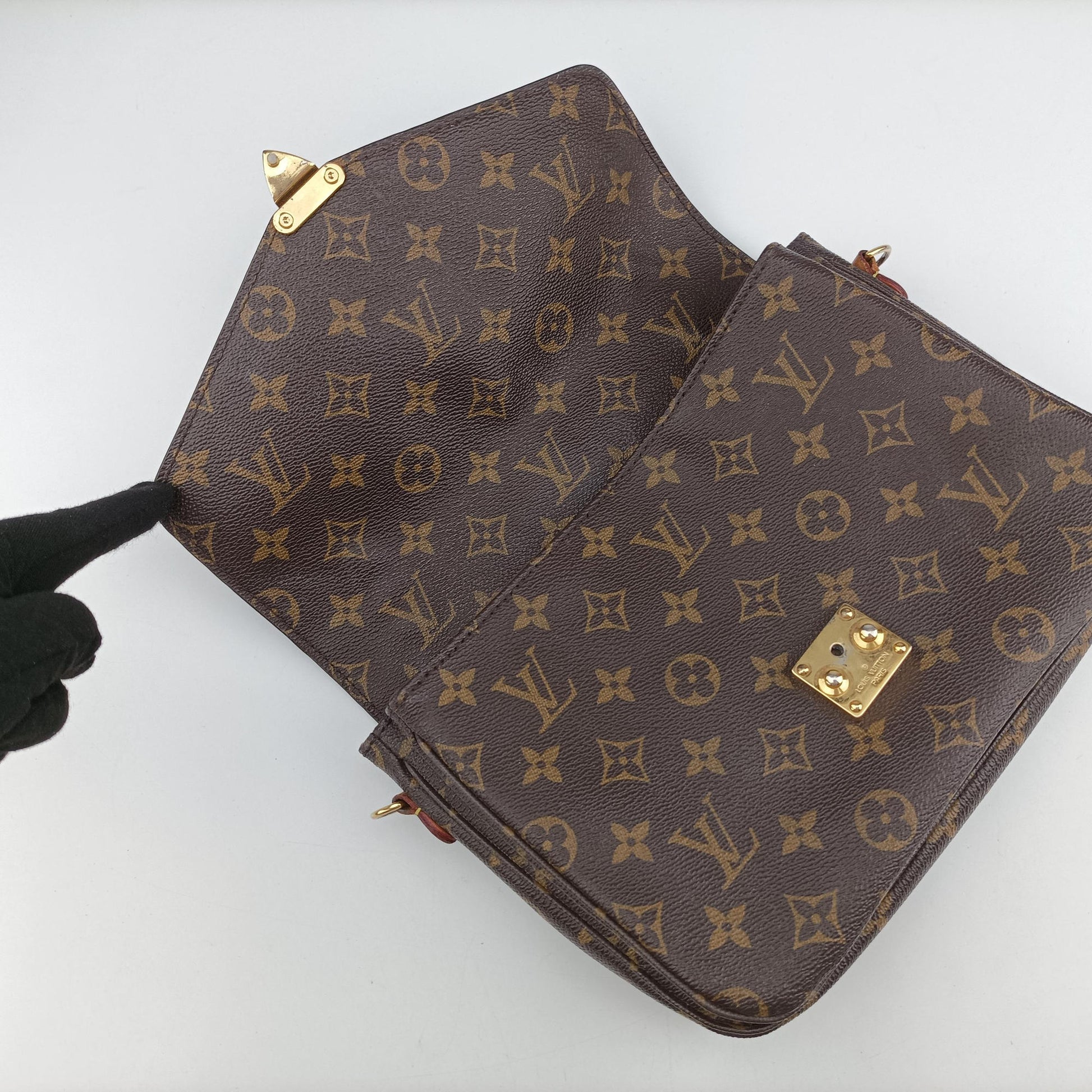 Pochette Metis MM Brown Monogram Canvas M44875 DU1167ポシェットメティスMM モノグラム/ブラウン モノグラムキャンバス M44875 DU1167
