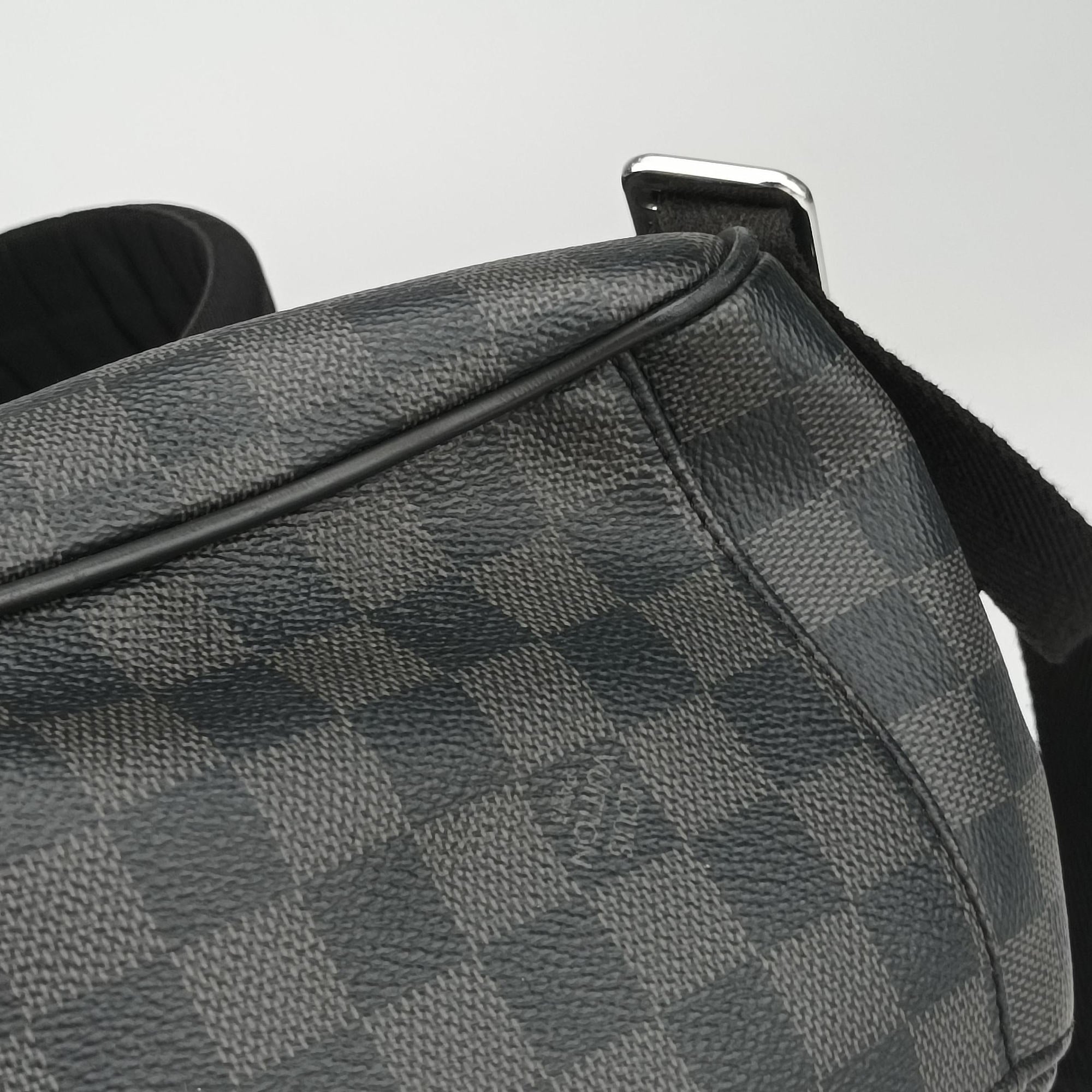 Josh Noir Damier Graphite N41473 TJ4126ジョッシュ ノワール ダミエグラフィット N41473 TJ4126