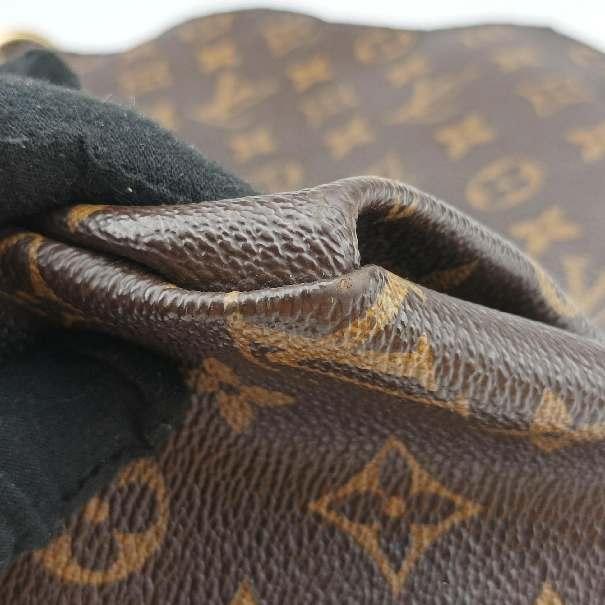 ARTSY MM Brown Monogram Canvas M40249 Lot number unknownアーツィーMM モノグラム/ブラウン モノグラムキャンバス M40249 製番不明