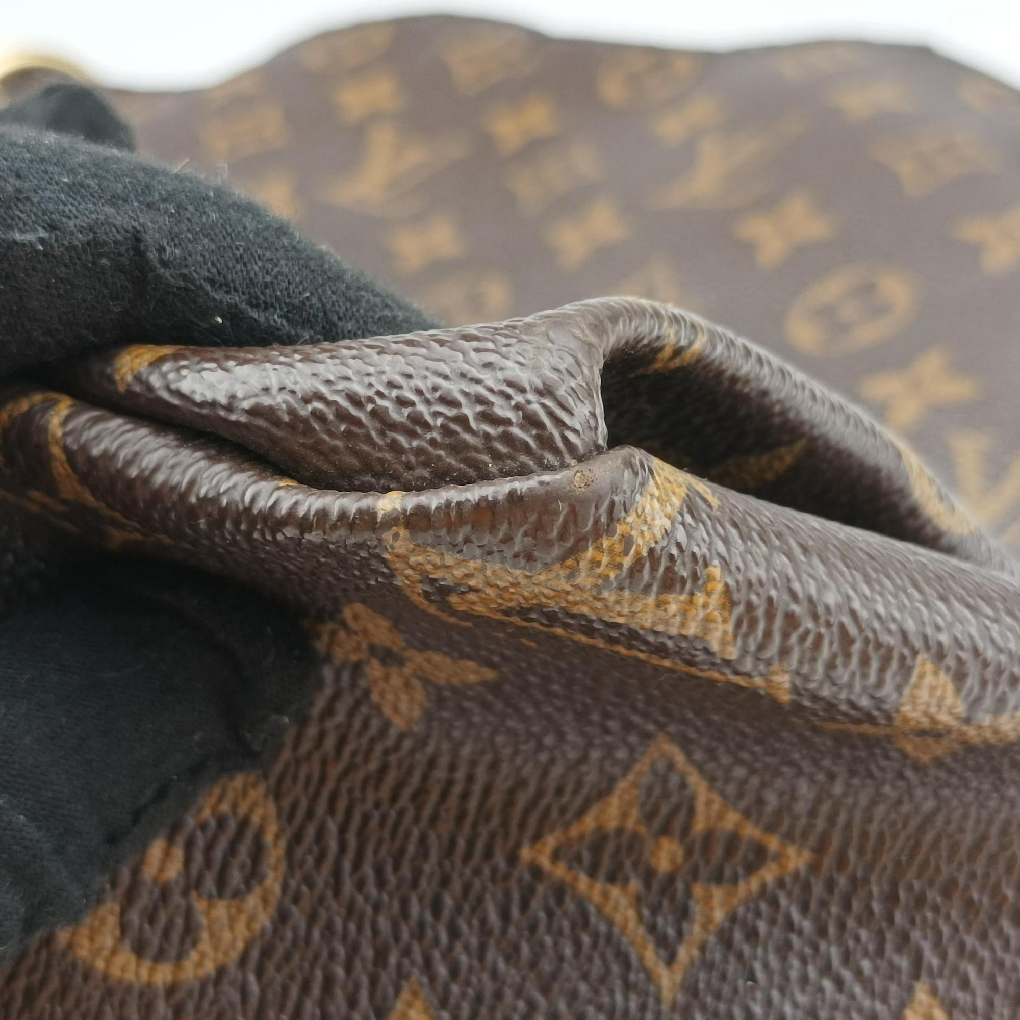 ARTSY MM Brown Monogram Canvas M40249 Lot number unknownアーツィーMM モノグラム/ブラウン モノグラムキャンバス M40249 製番不明