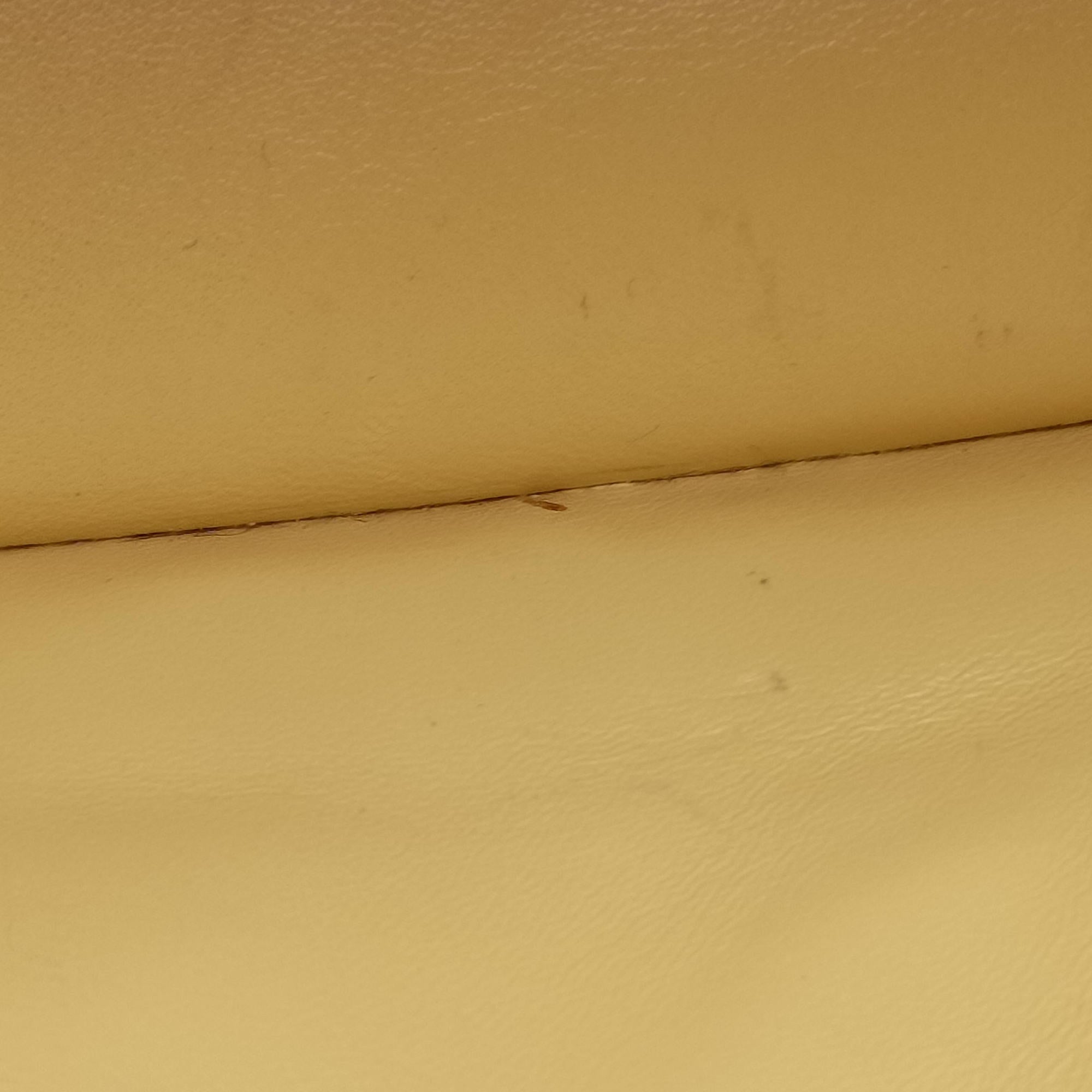 LE Carre TAUPE BOX Yellow Leather GLT633214.0121ル カレ トープボックス イエロー レザー GLT633214.0121