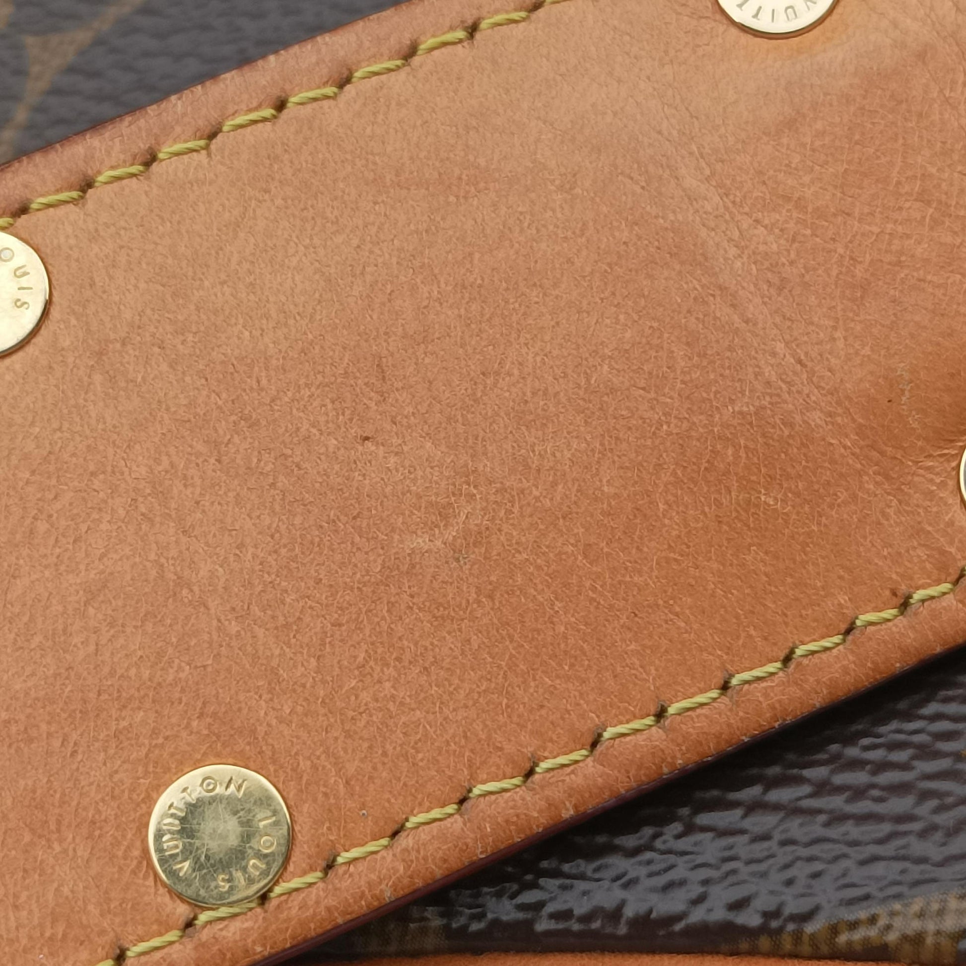 Croissant MM Brown Monogram Canvas M46828 IC Chipクロワッサン MM ブラウン系 モノグラムキャンバス M46828 ICチップ