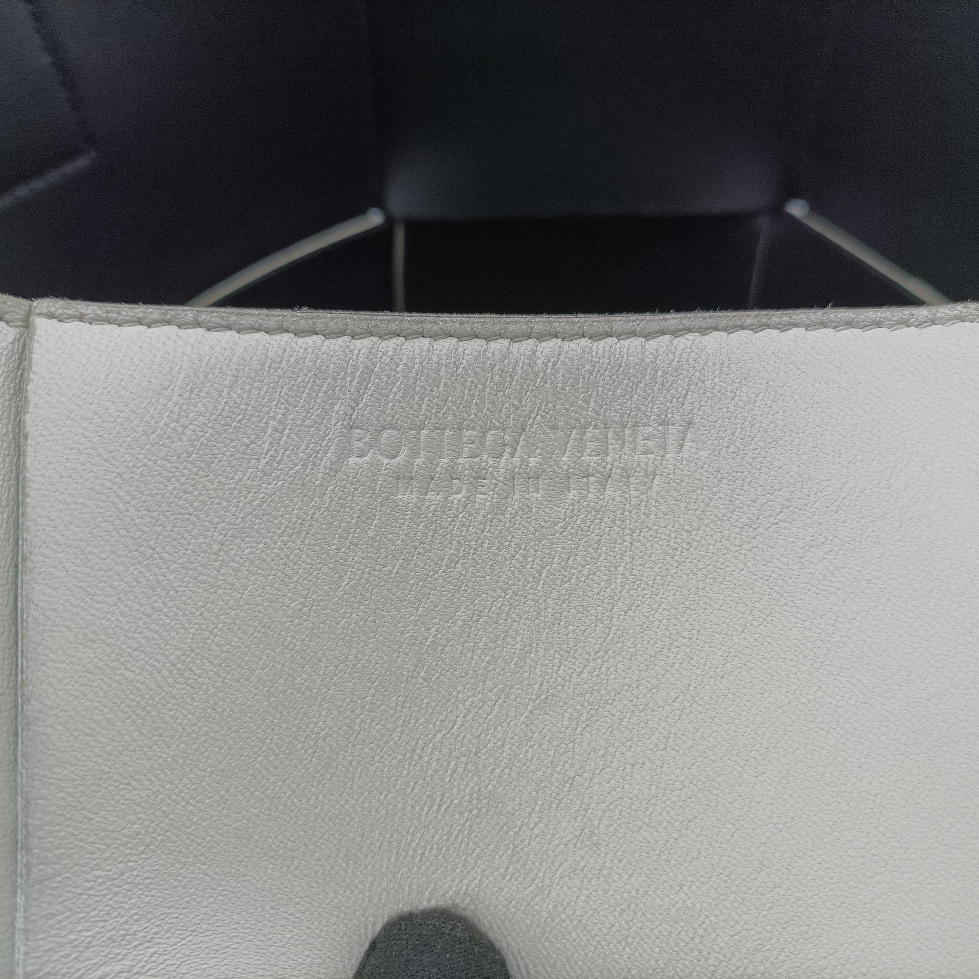 THE ARCO Tote White lambskin B09591052H IC Chipザ アルコ トート ホワイト ラムスキン B09591052H ICチップ