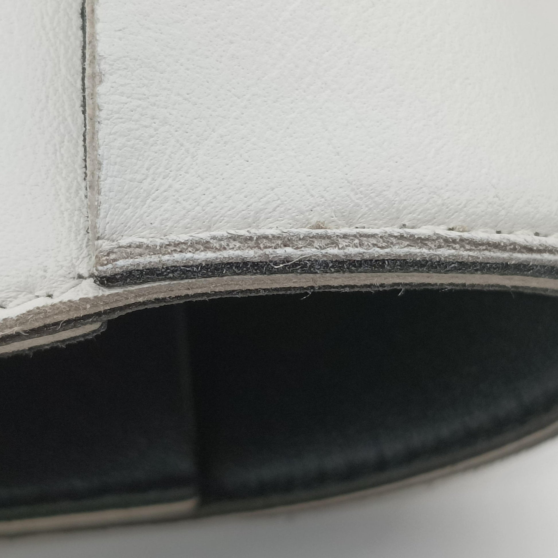 THE ARCO Tote White lambskin B09591052H IC Chipザ アルコ トート ホワイト ラムスキン B09591052H ICチップ