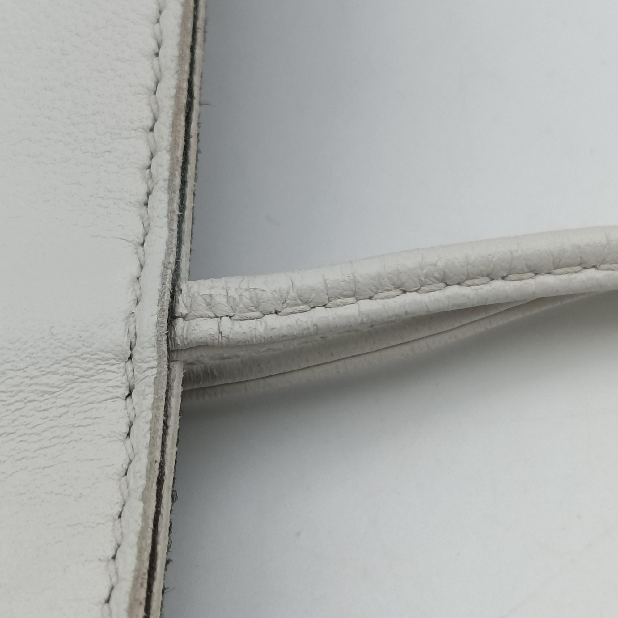 THE ARCO Tote White lambskin B09591052H IC Chipザ アルコ トート ホワイト ラムスキン B09591052H ICチップ