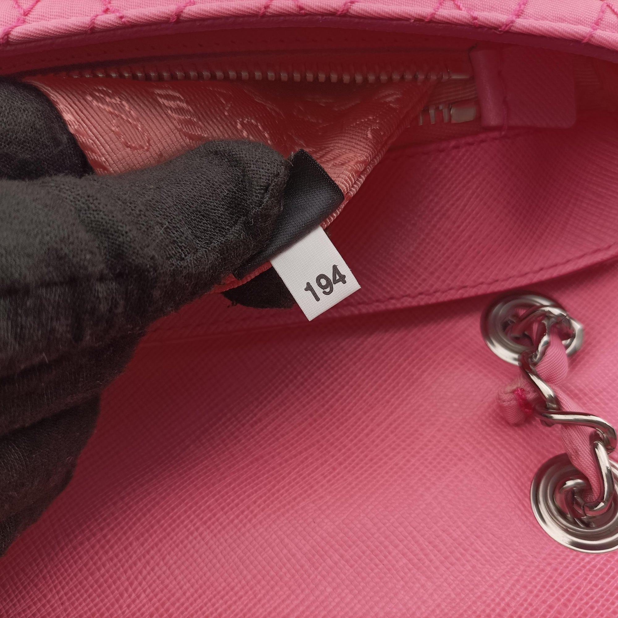 Tessuto Impunture Push Lock Opale nylon 1BD038 194テスート インプントゥーレ プッシュロック オパーレ ナイロン 1BD038 194