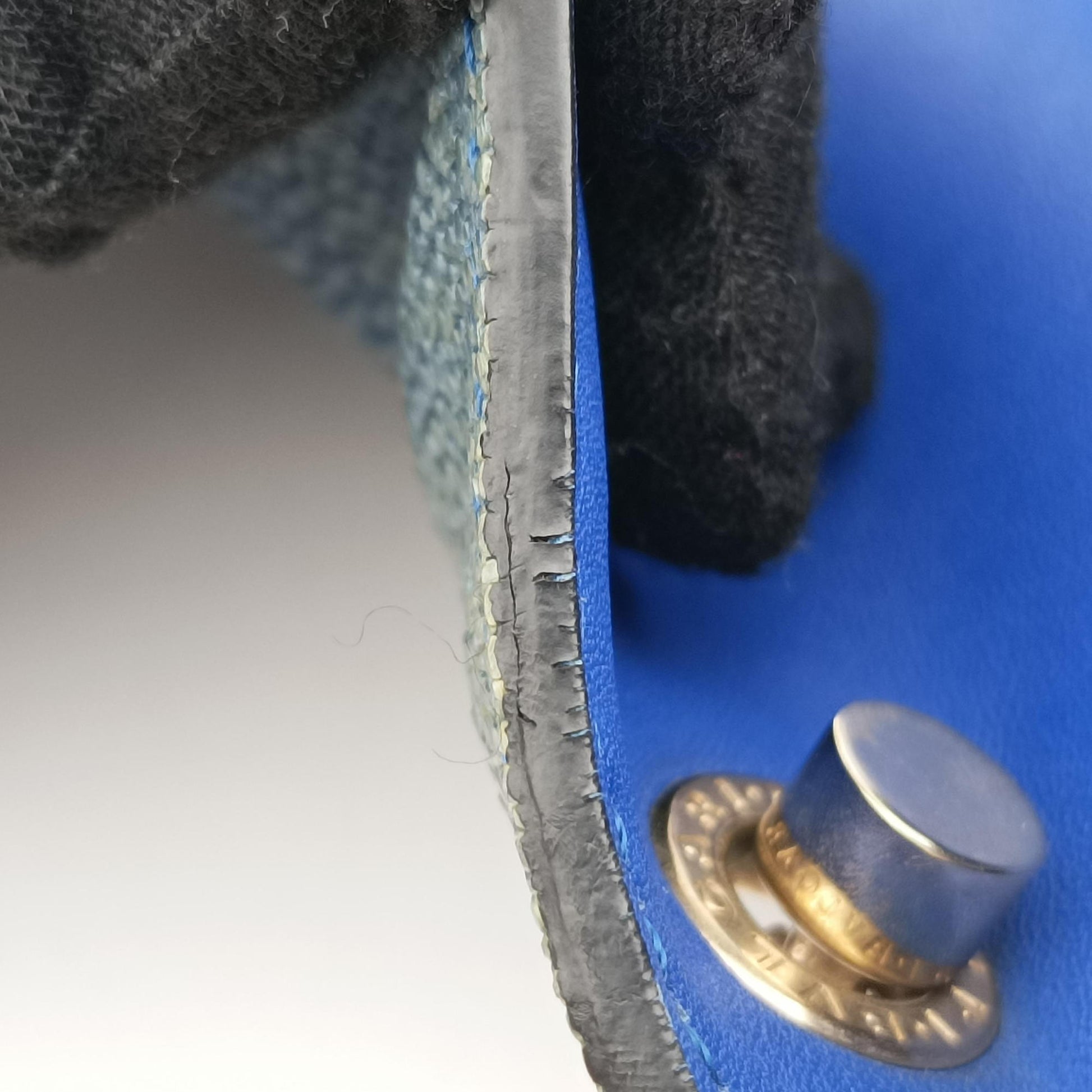 SERPENTI FOREVER Blue Galuchat Skin×Leather AX.L14.37036セルペンティ フォーエバー ブルー ガルーシャスキン×レザー AX.L14.37036
