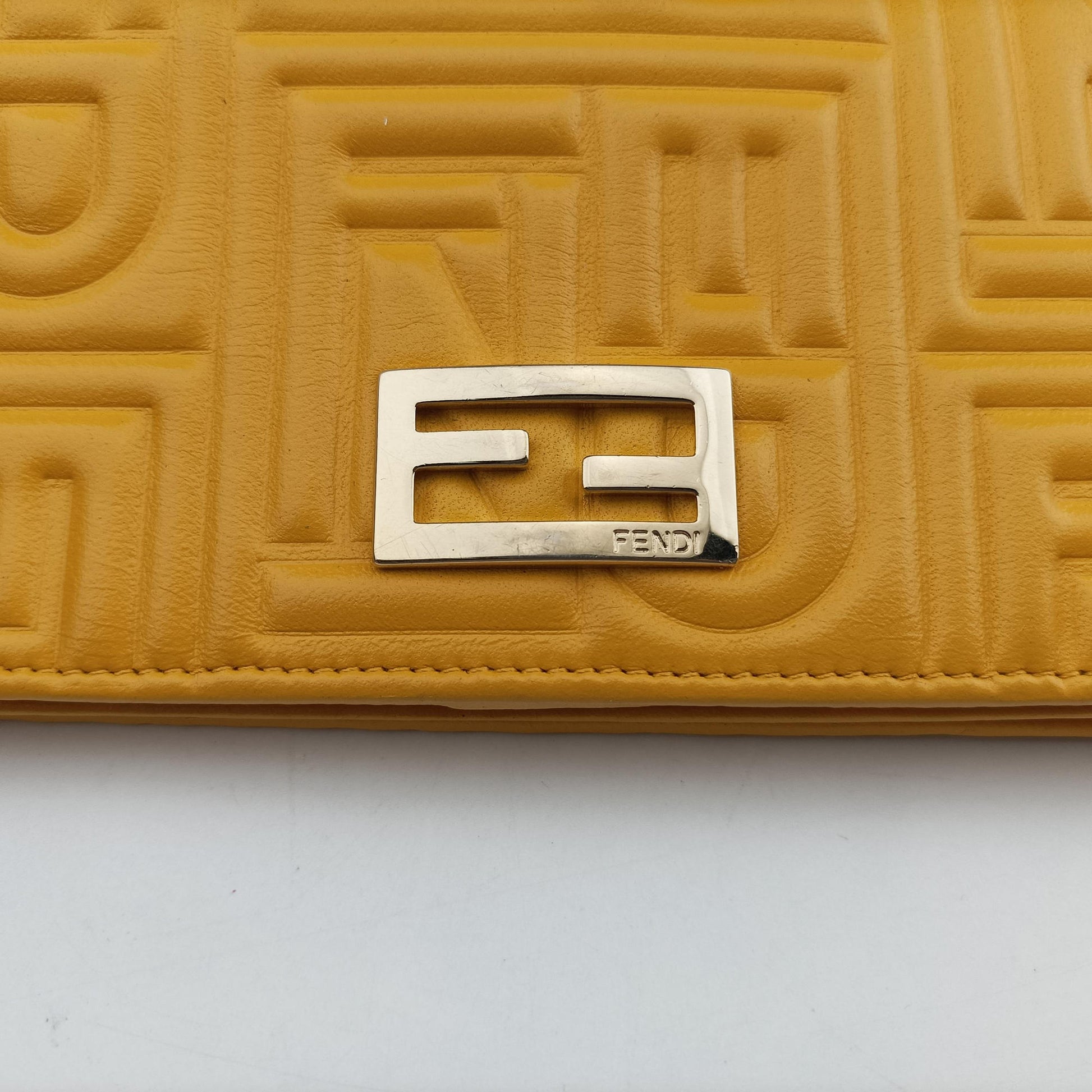 Embossed Logo Yellow lambskin 3M9219 2289-8BM0219-YMY-088エンボス ロゴ イエロー ラムスキン 3M9219 2289-8BM0219-YMY-088