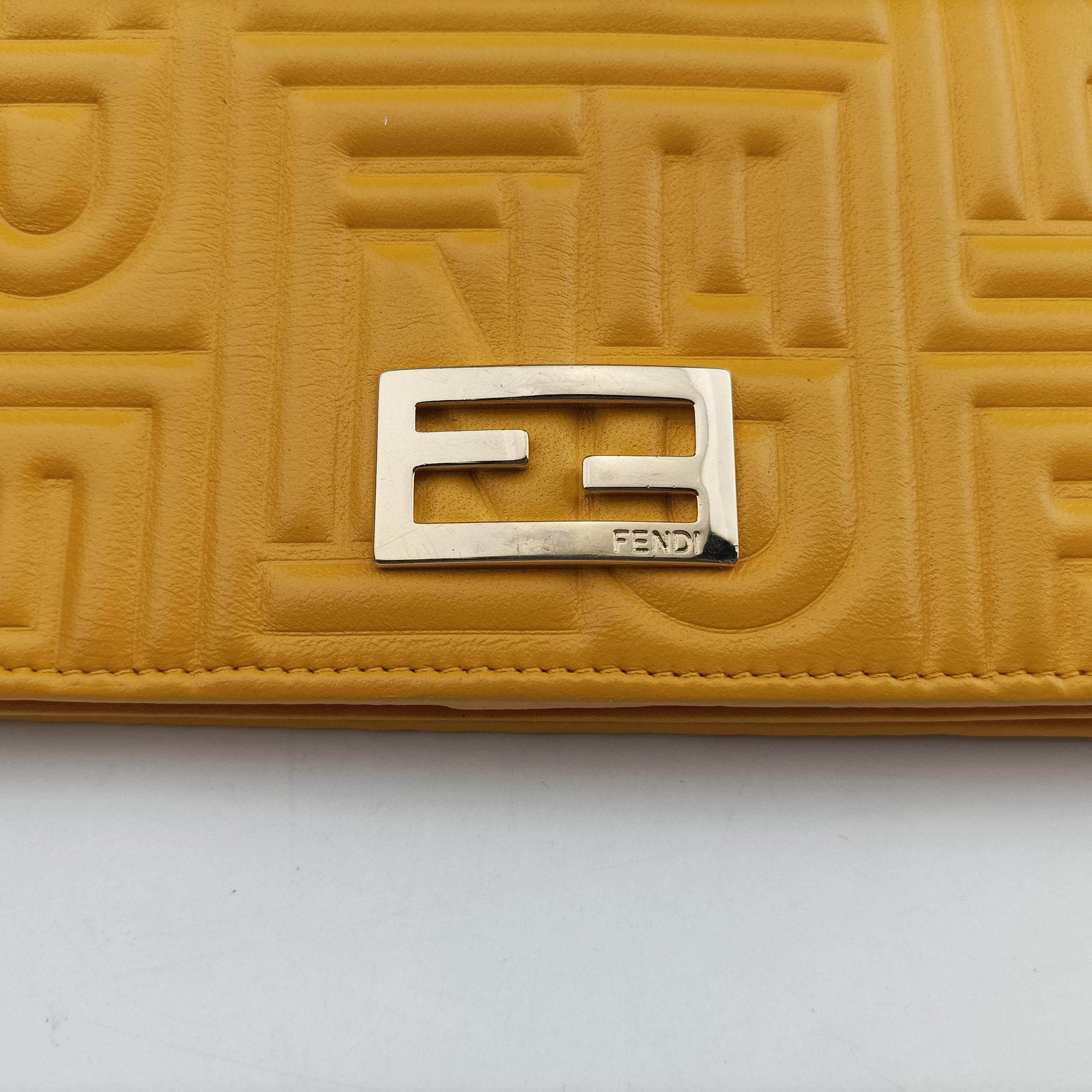 Embossed Logo Yellow lambskin 3M9219 2289-8BM0219-YMY-088エンボス ロゴ イエロー ラムスキン 3M9219 2289-8BM0219-YMY-088