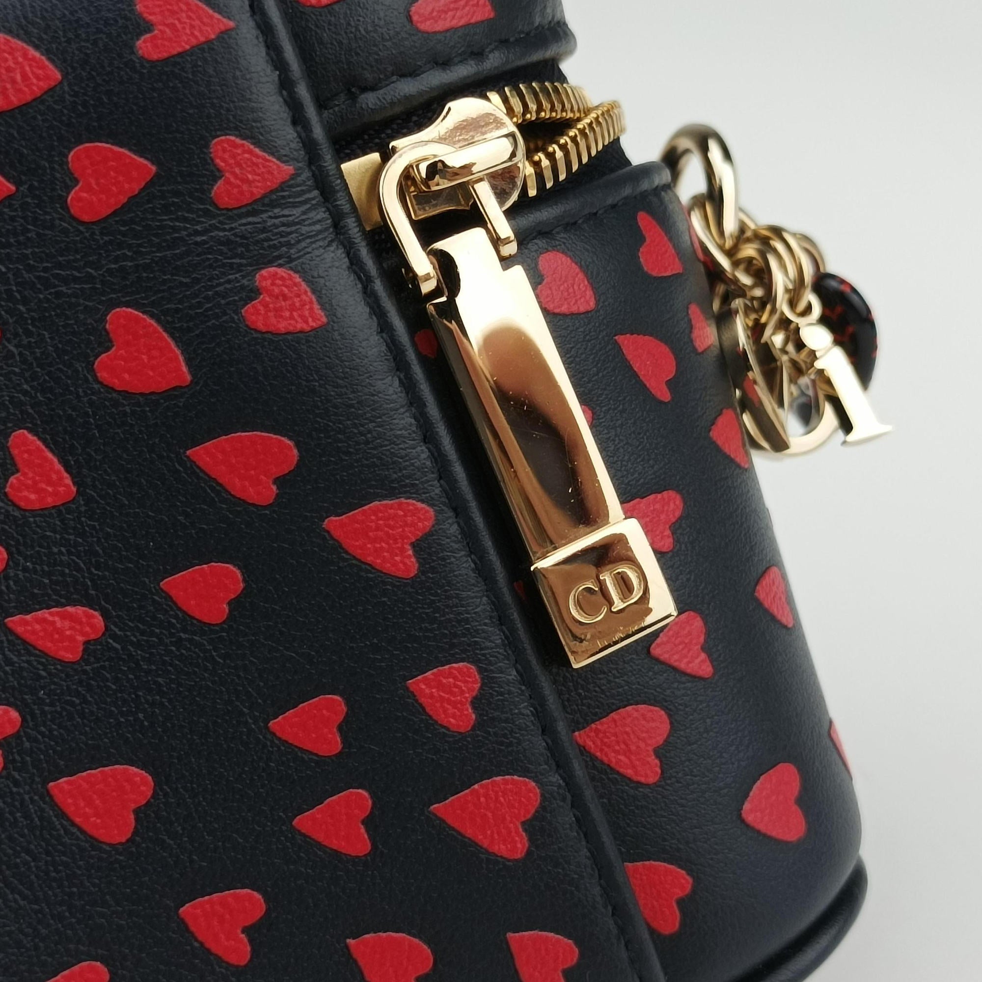 Micro Lady Dior Vanity Case Black×red Leather 40-MA-0231マイクロ レディ ディオール バニティ ケース ブラック×レッド レザー 40-MA-0231