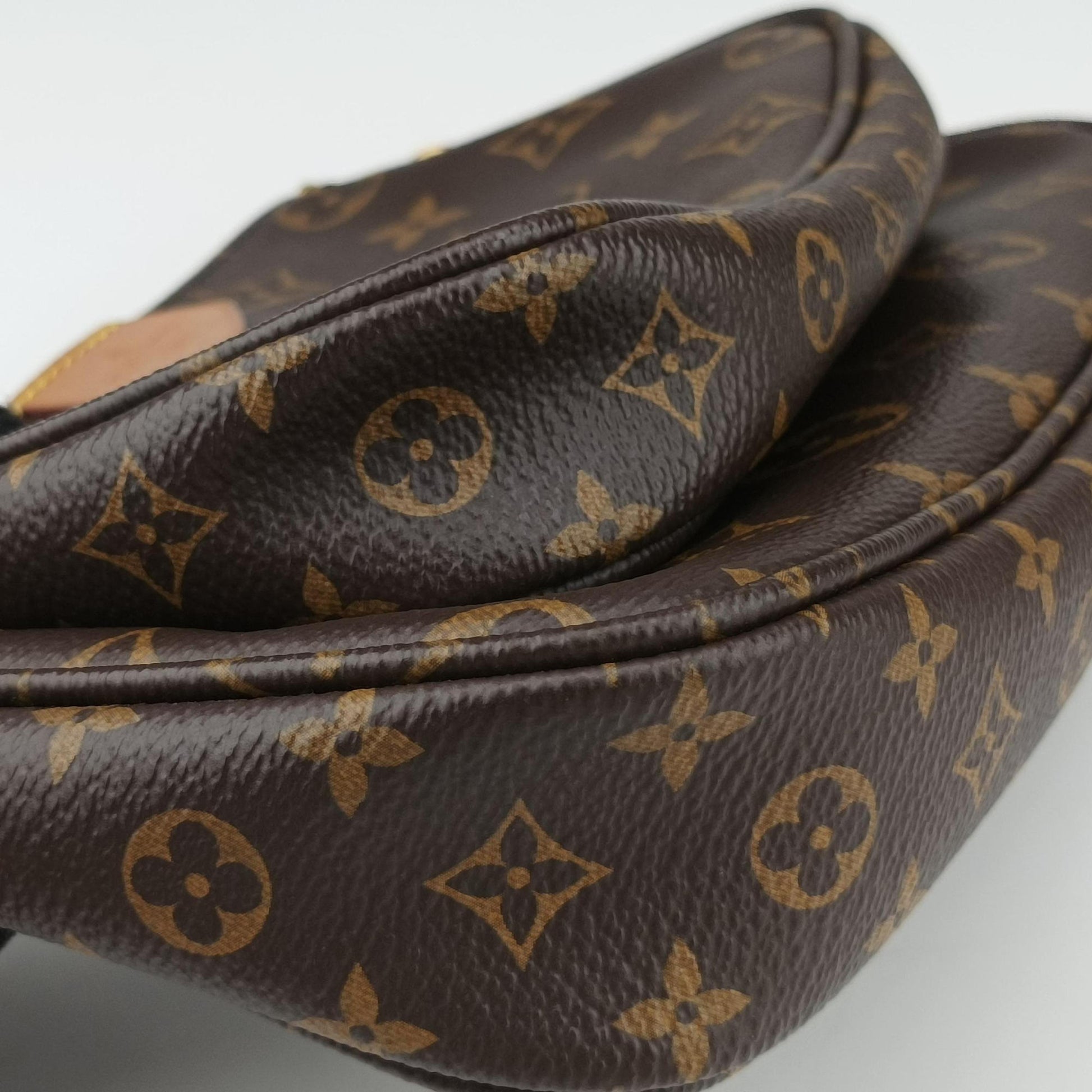 MULTI POCHETTE ACCESSOIRES Brown × Khaki Monogram Canvas M44840 TA5220 IC Chipミュルティポシェットアクセソワール モノグラム/ブラウン×カーキ モノグラムキャンバス M44840 TA5220 ICチップ