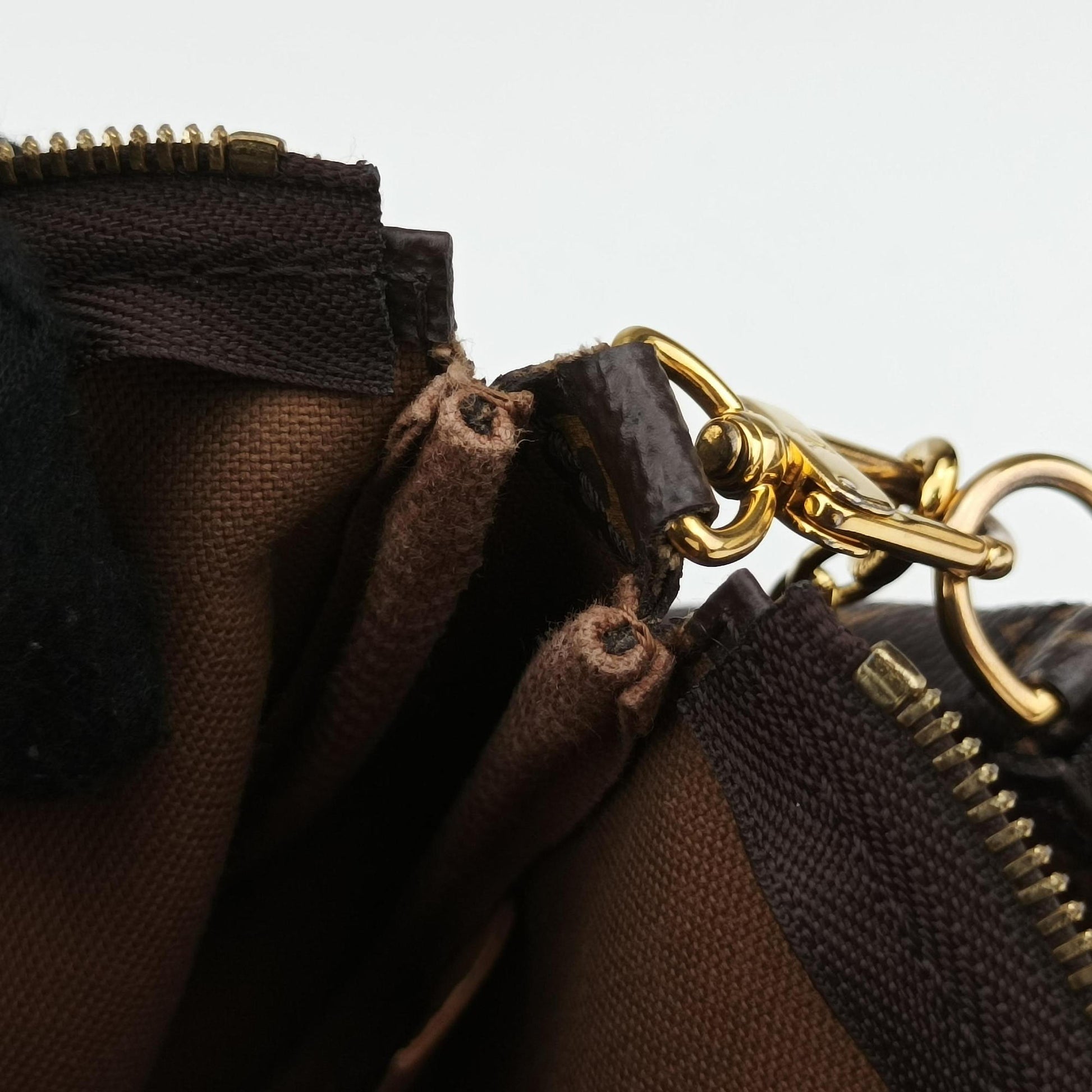 MULTI POCHETTE ACCESSOIRES Brown × Khaki Monogram Canvas M44840 TA5220 IC Chipミュルティポシェットアクセソワール モノグラム/ブラウン×カーキ モノグラムキャンバス M44840 TA5220 ICチップ