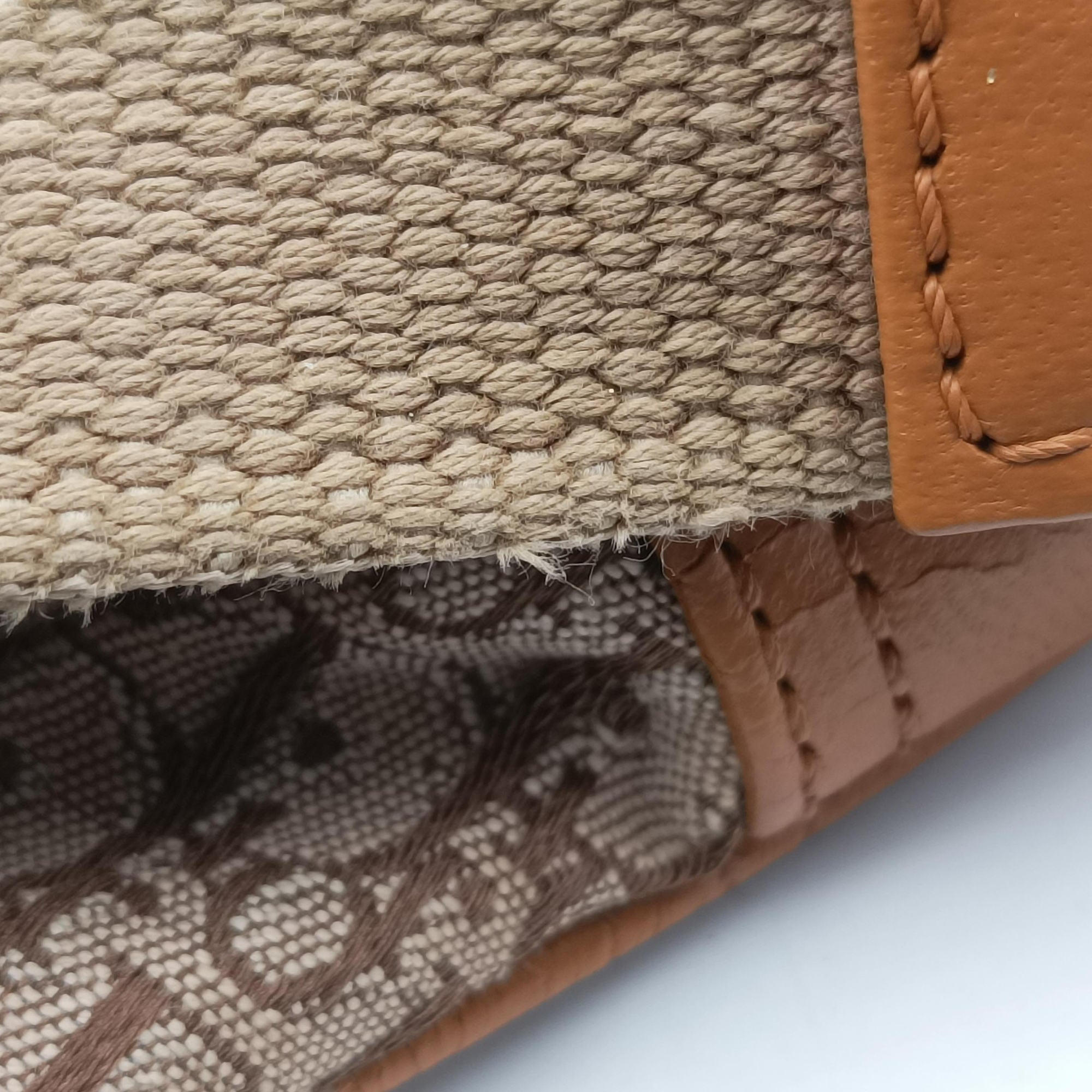 Street Chic Beige × Camel Canvas × Leather BO A 0093ストリートシック ベージュ×キャメル キャンバス×レザー BO A 0093