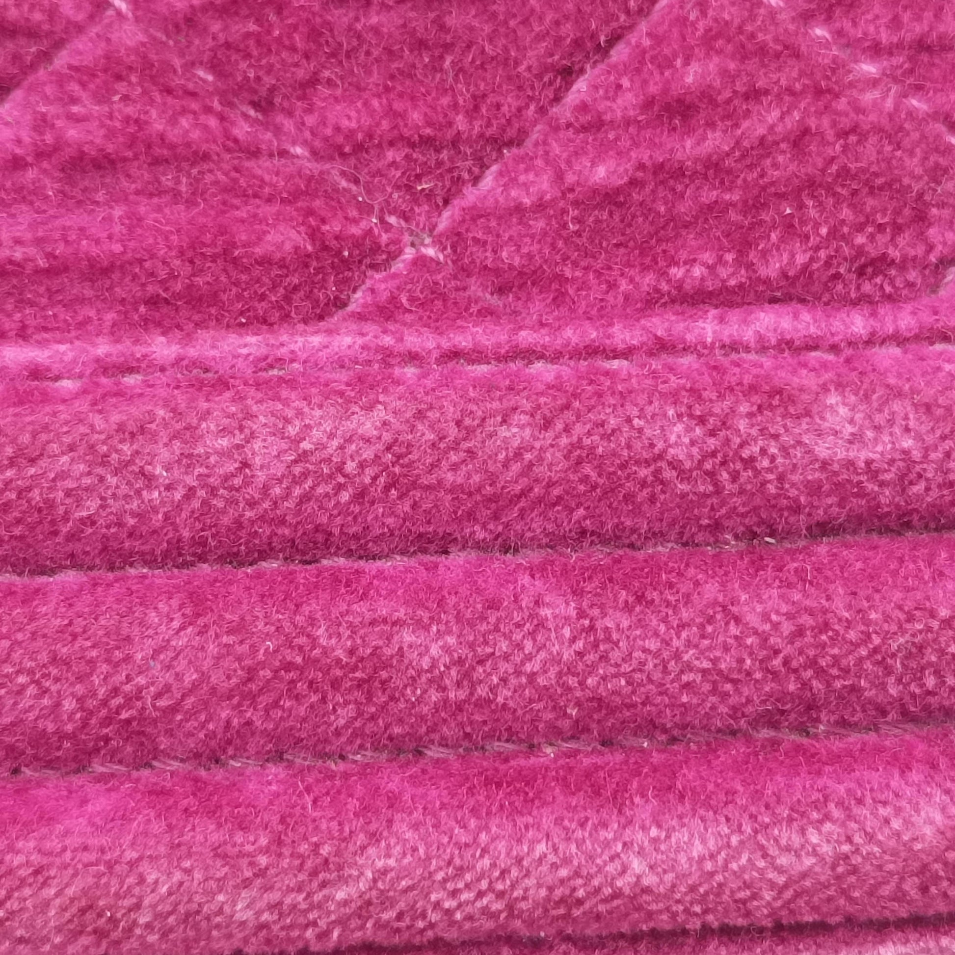BOY CHANEL Rose velour A67416 17318101ボーイシャネル ローズ レッド ベロア A67416 17318101
