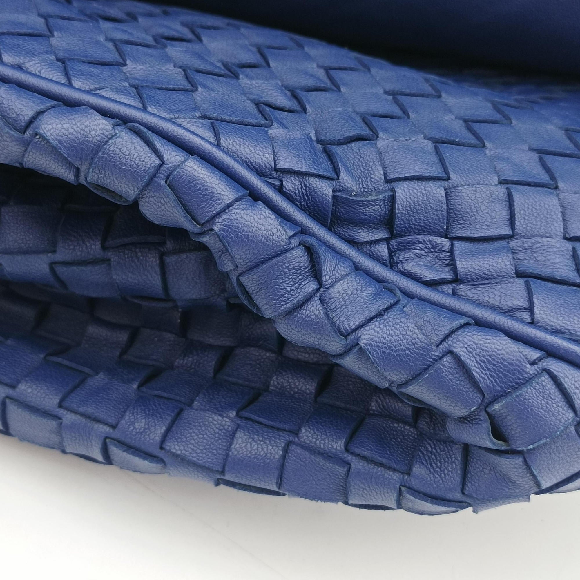 Intrecciato Navy lambskin 245343 V0016 4260 EPEV 2011 1340 Aイントレチャート ネイビー ラムスキン 245343 V0016 4260 EPEV 2011 1340 A