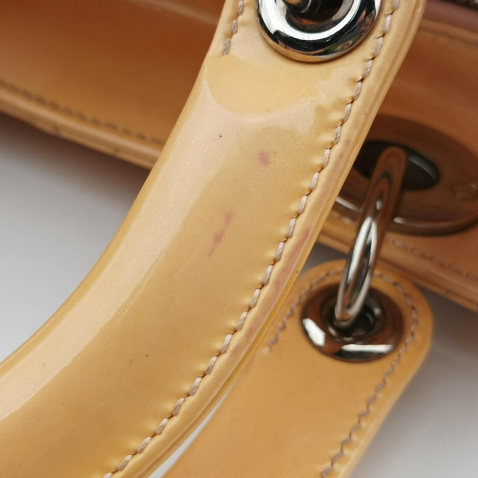 Lady Dior Beige Patent 09-BO-1104レディディオール ベージュ パテント 09-BO-1104
