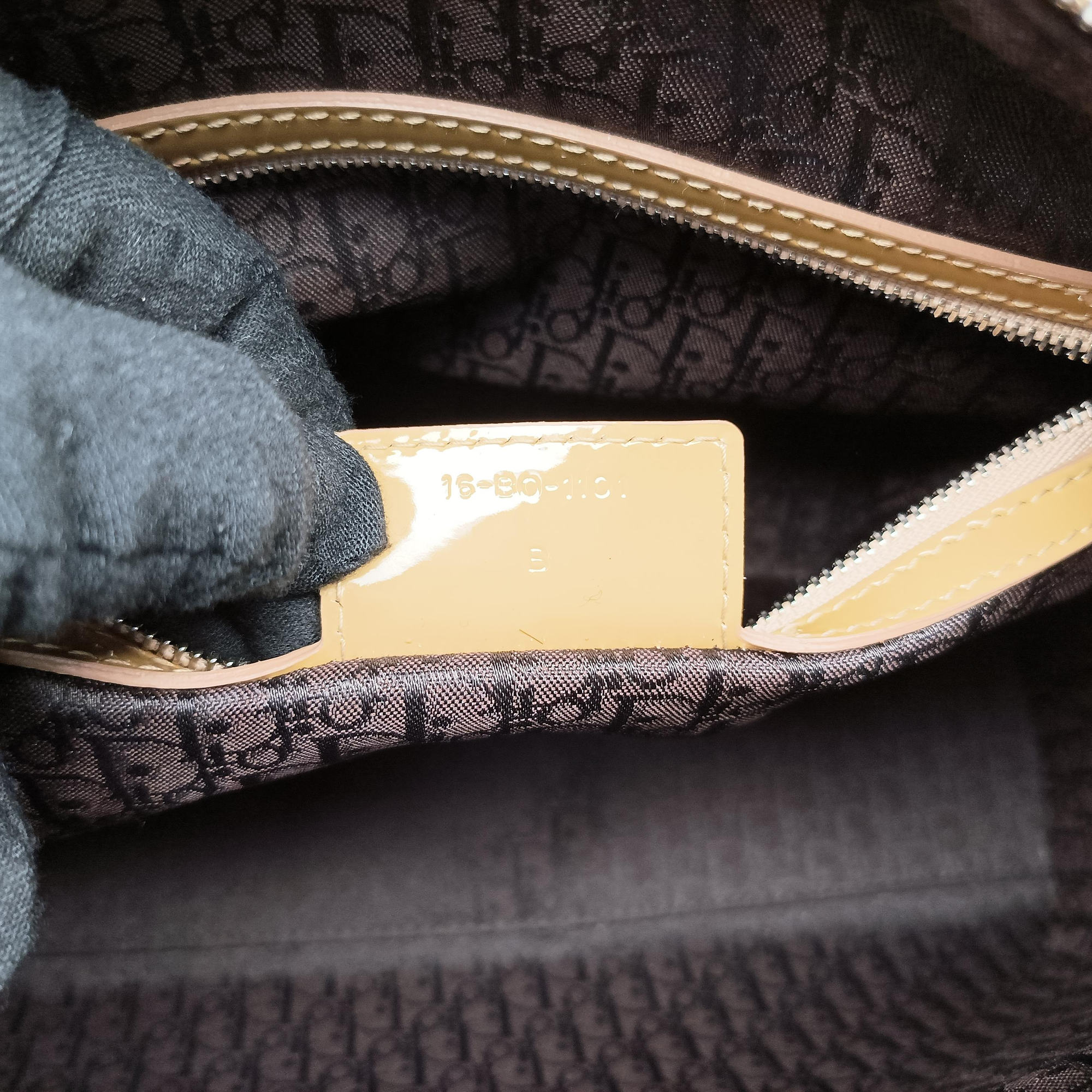 Lady Dior Beige Patent 16-BO-1101 Bレディディオール ベージュ パテント 16-BO-1101 B