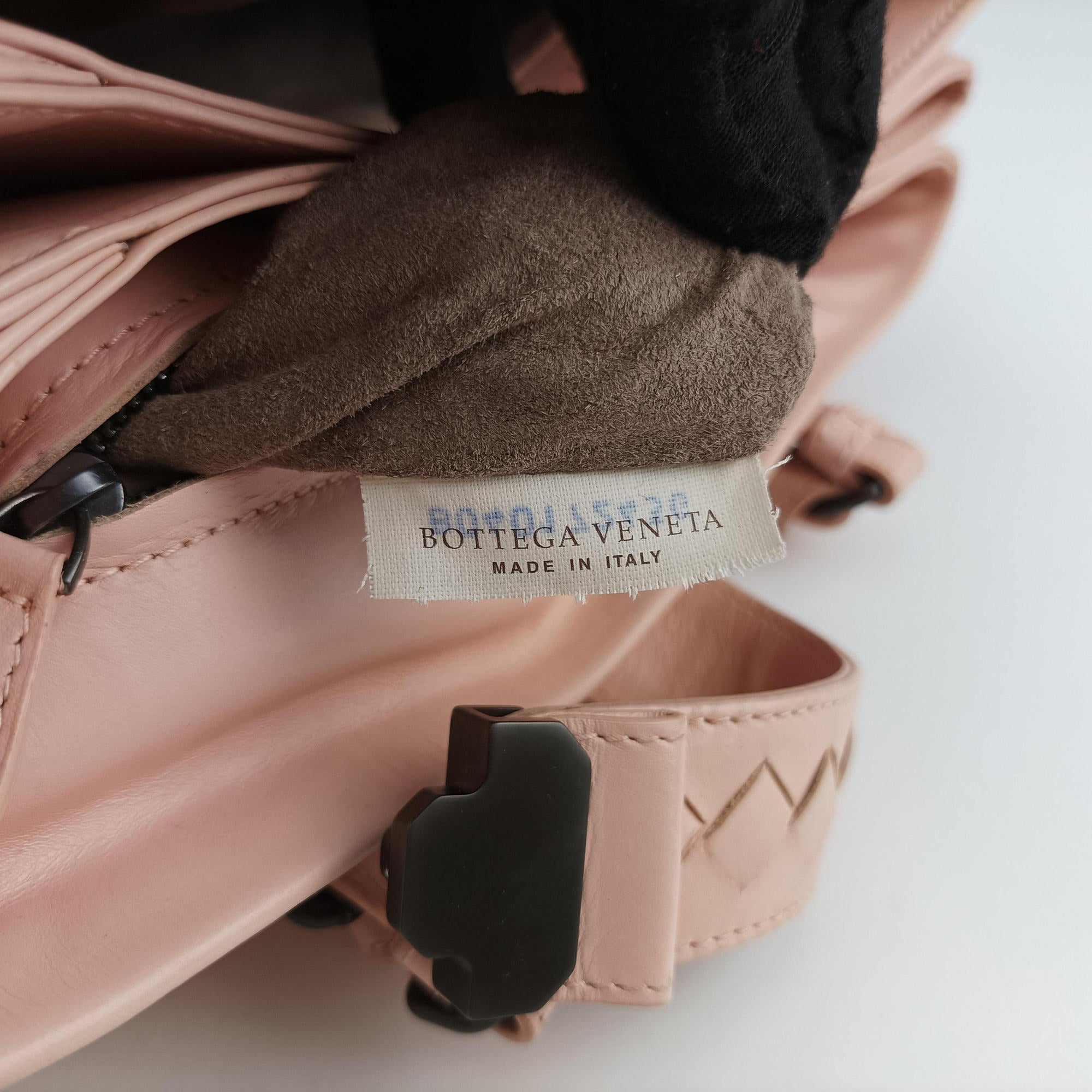 Roma Intrecciato Pink lambskin B04017243Gローマ イントレチャート ピンク ラムスキン B04017243G
