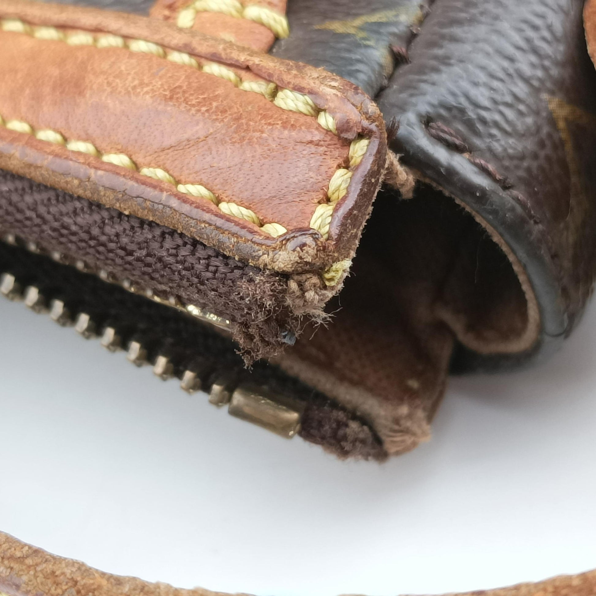 TULUM GM Brown Monogram Canvas M40075 MB2067トゥラムGM モノグラム/ブラウン モノグラムキャンバス M40075 MB2067