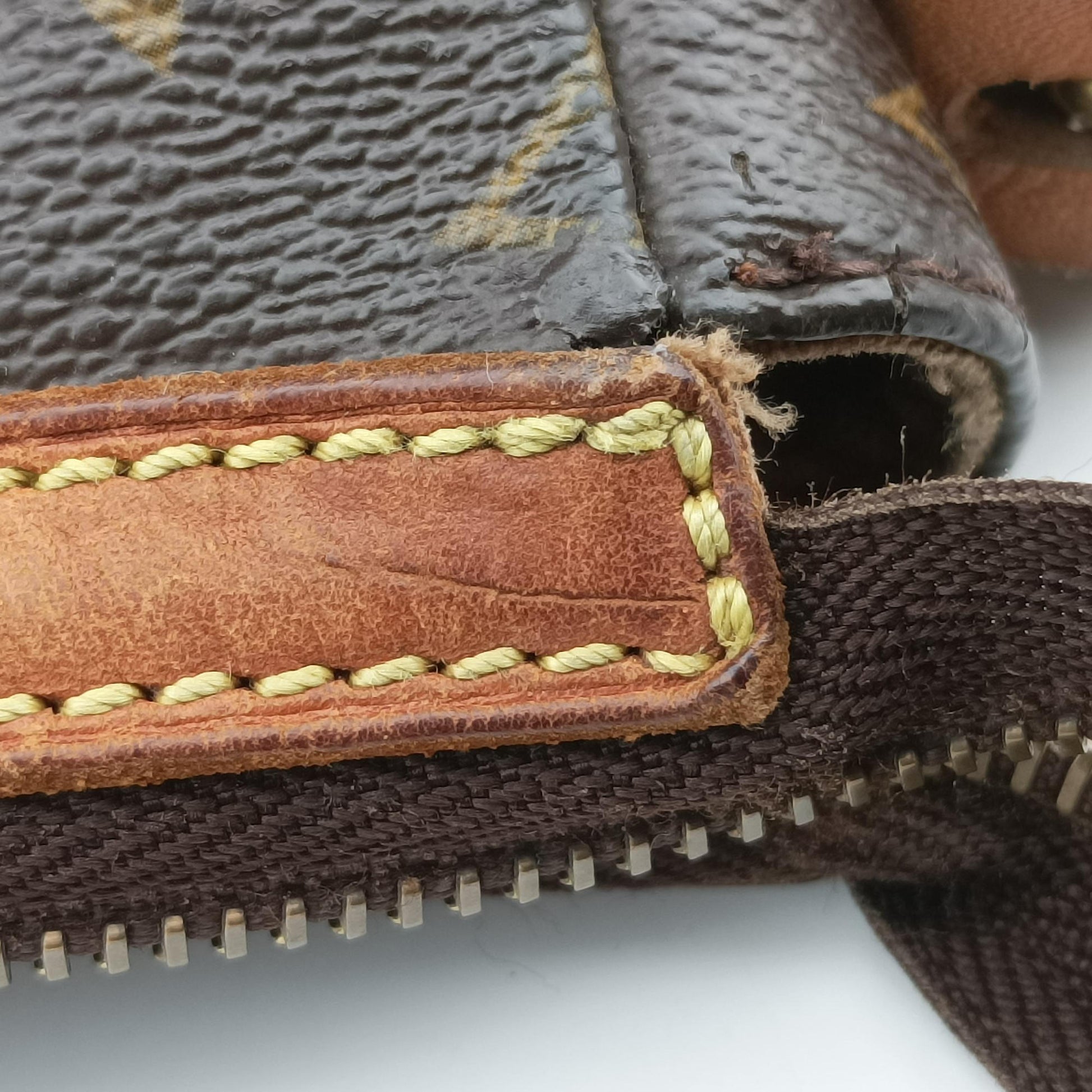 TULUM GM Brown Monogram Canvas M40075 MB2067トゥラムGM モノグラム/ブラウン モノグラムキャンバス M40075 MB2067