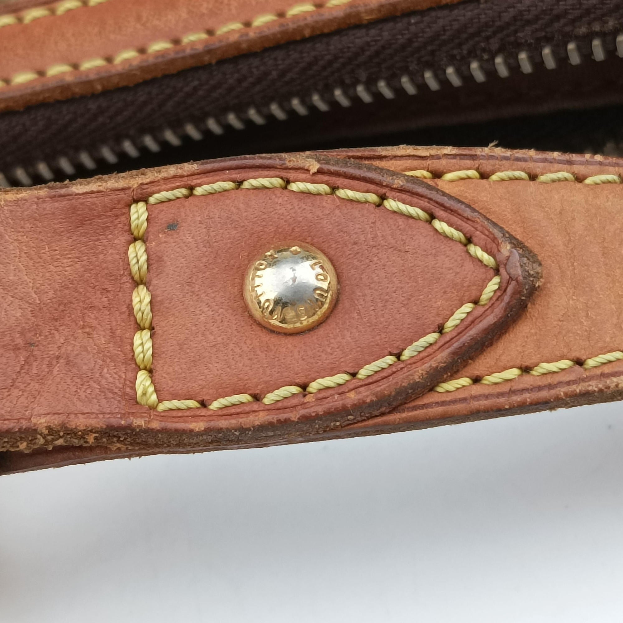 TULUM GM Brown Monogram Canvas M40075 MB2067トゥラムGM モノグラム/ブラウン モノグラムキャンバス M40075 MB2067